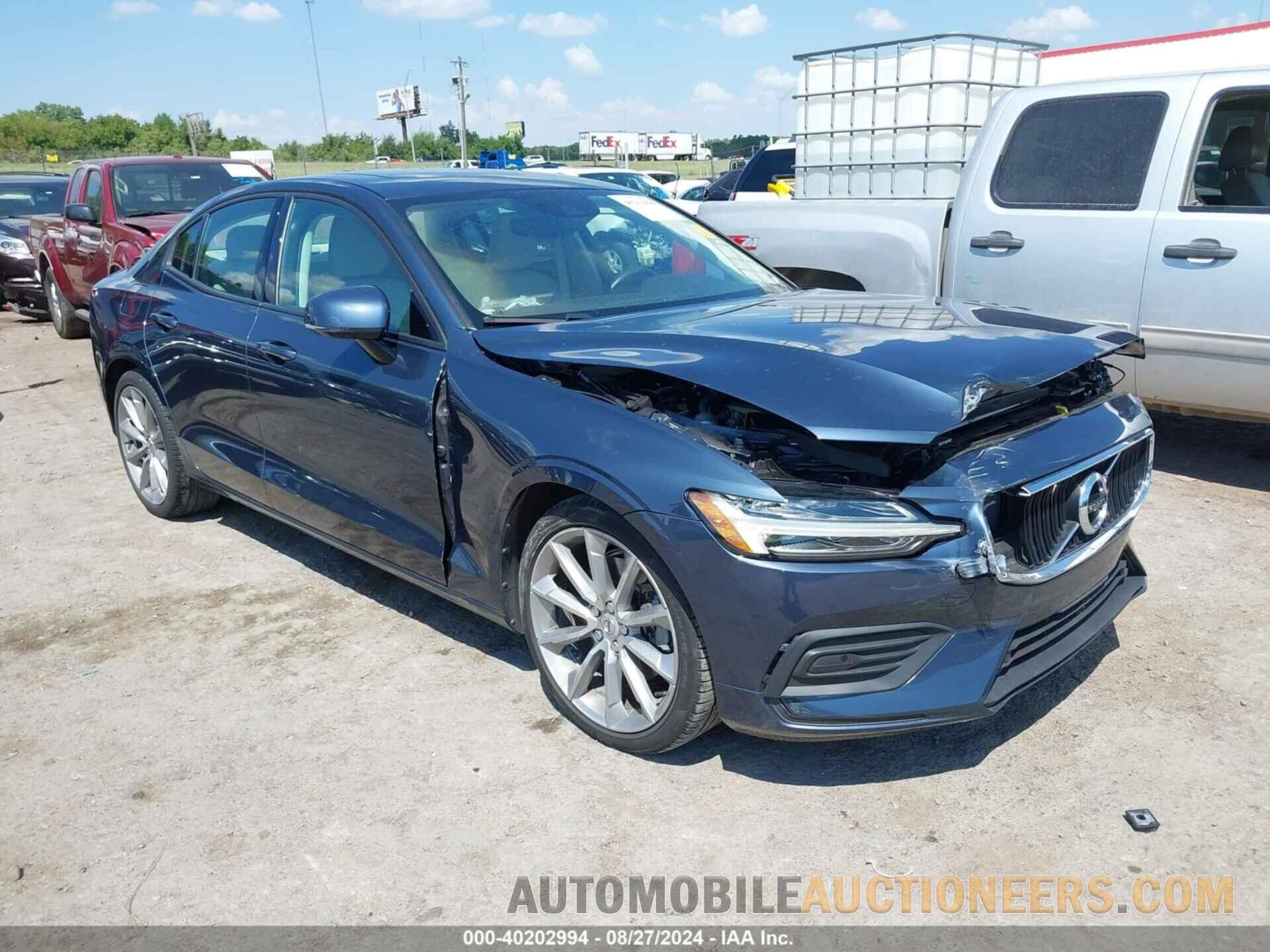 7JR102FK8LG038663 VOLVO S60 2020