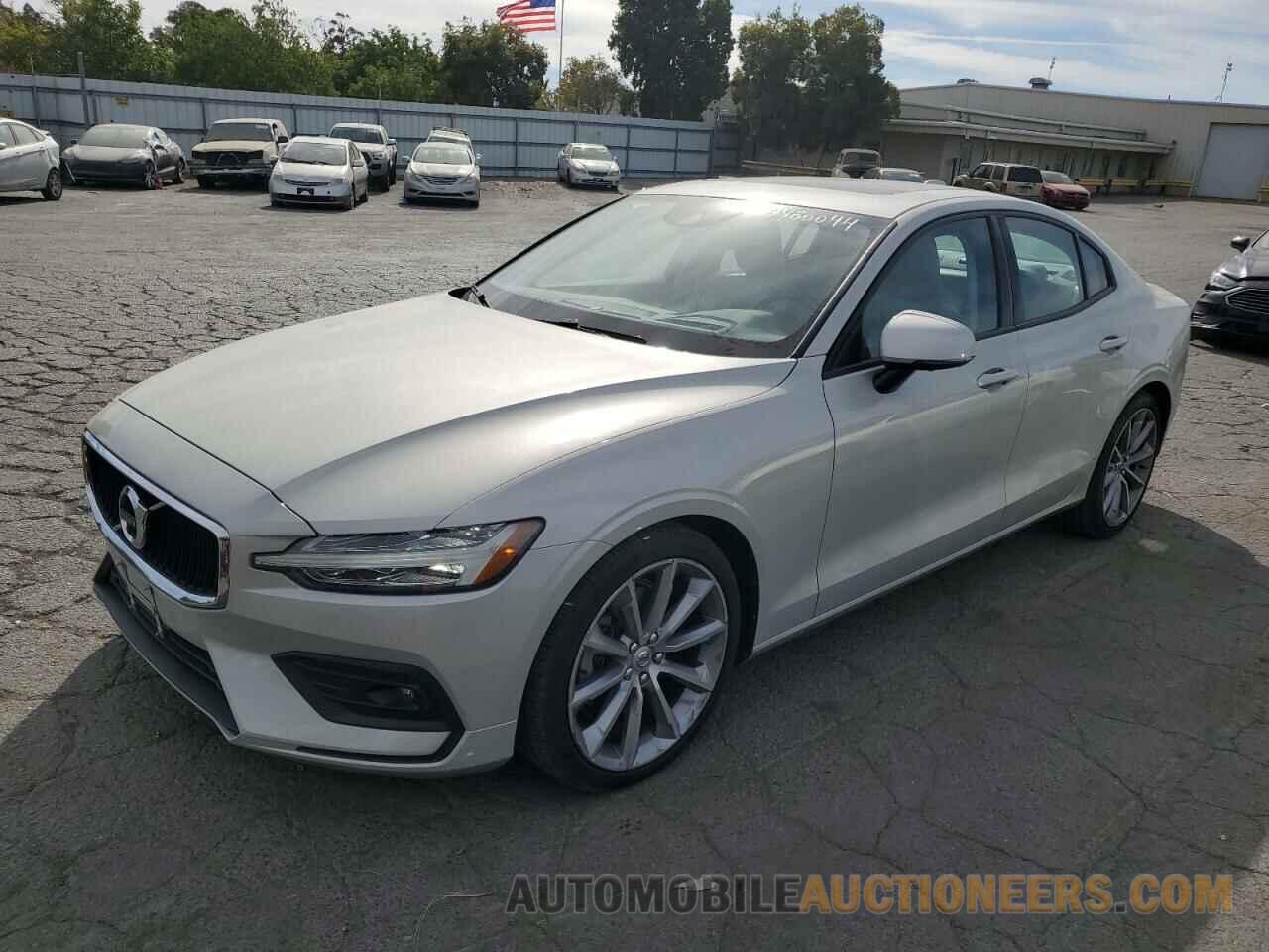 7JR102FK8MG095446 VOLVO S60 2021