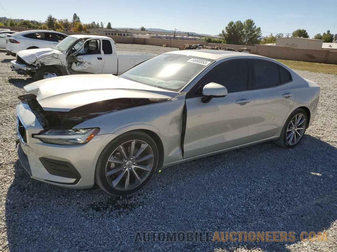 7JR102FKXKG004805 VOLVO S60 2019