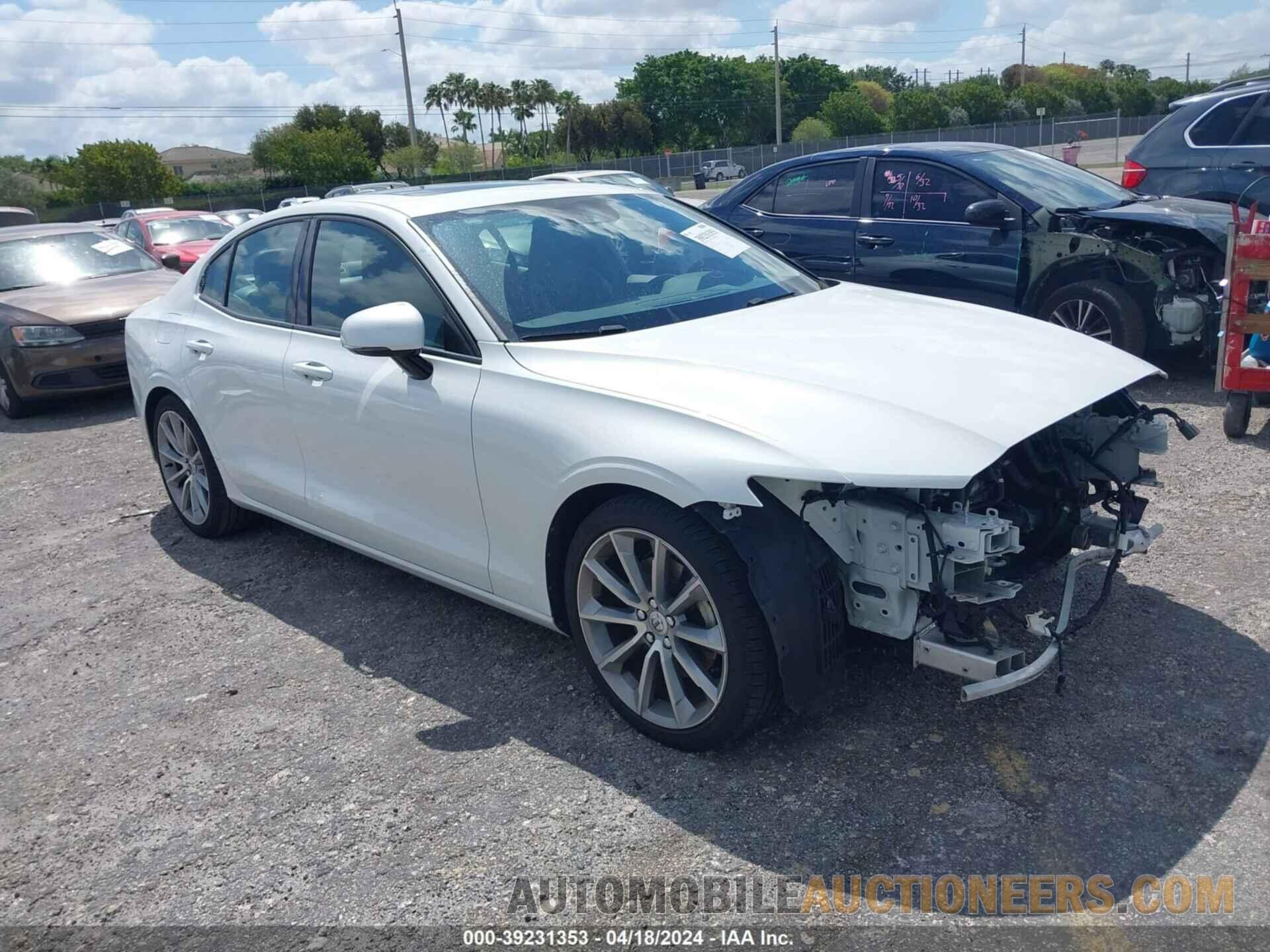 7JR102FKXKG009471 VOLVO S60 2019