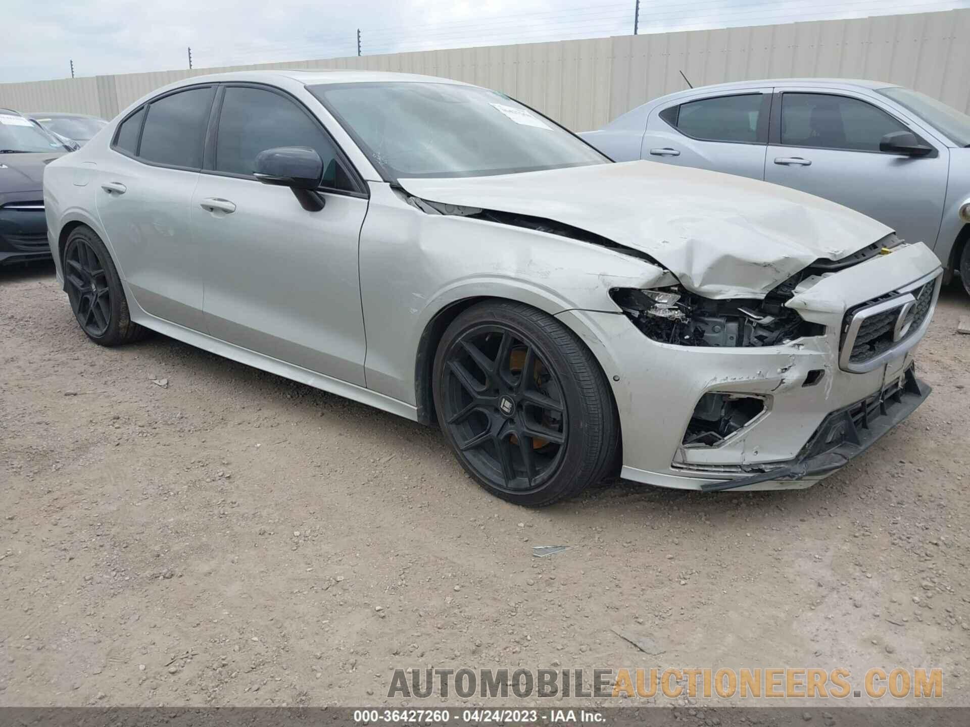 7JR102FM2KG007022 VOLVO S60 2019