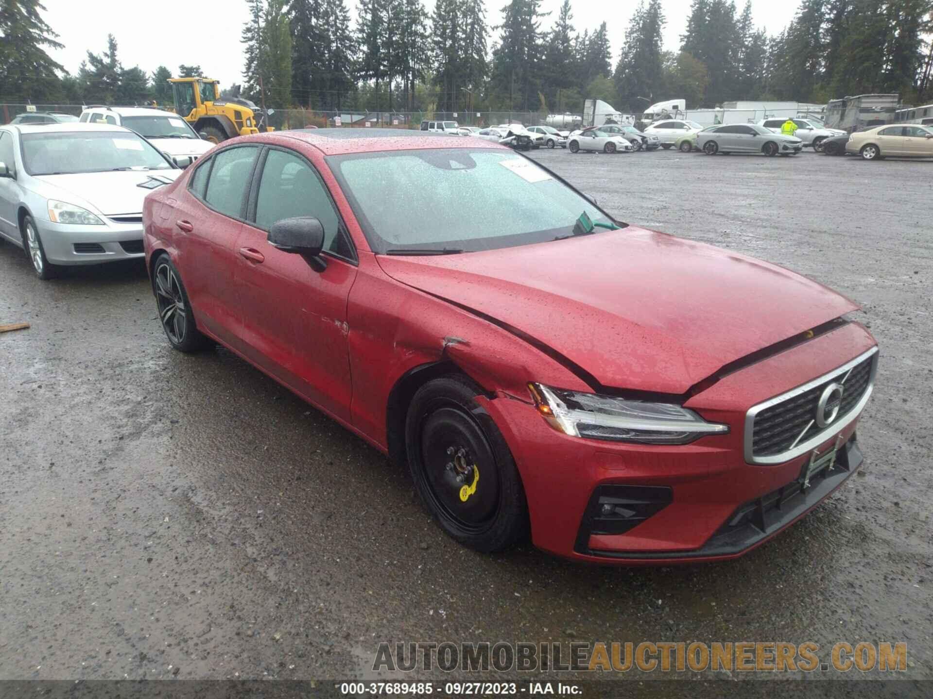 7JR102FM6KG013261 VOLVO S60 2019