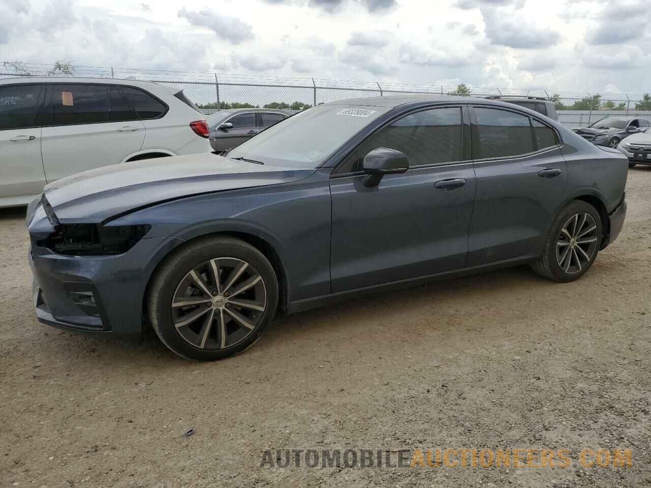 7JR102FZ0MG119610 VOLVO S60 2021