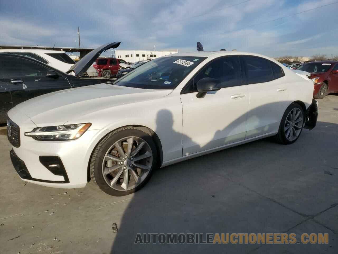 7JR102FZ3MG118709 VOLVO S60 2021