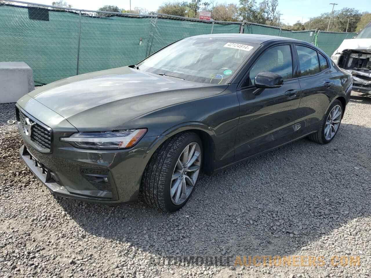 7JR102FZ5MG108618 VOLVO S60 2021