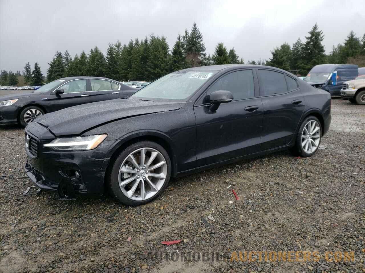 7JR102TZ0MG123726 VOLVO S60 2021