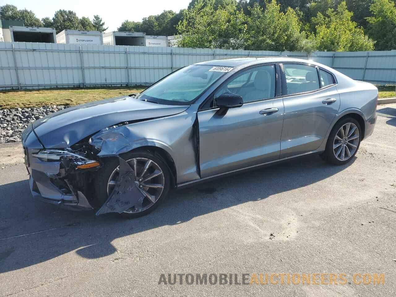 7JR102TZ1MG113304 VOLVO S60 2021