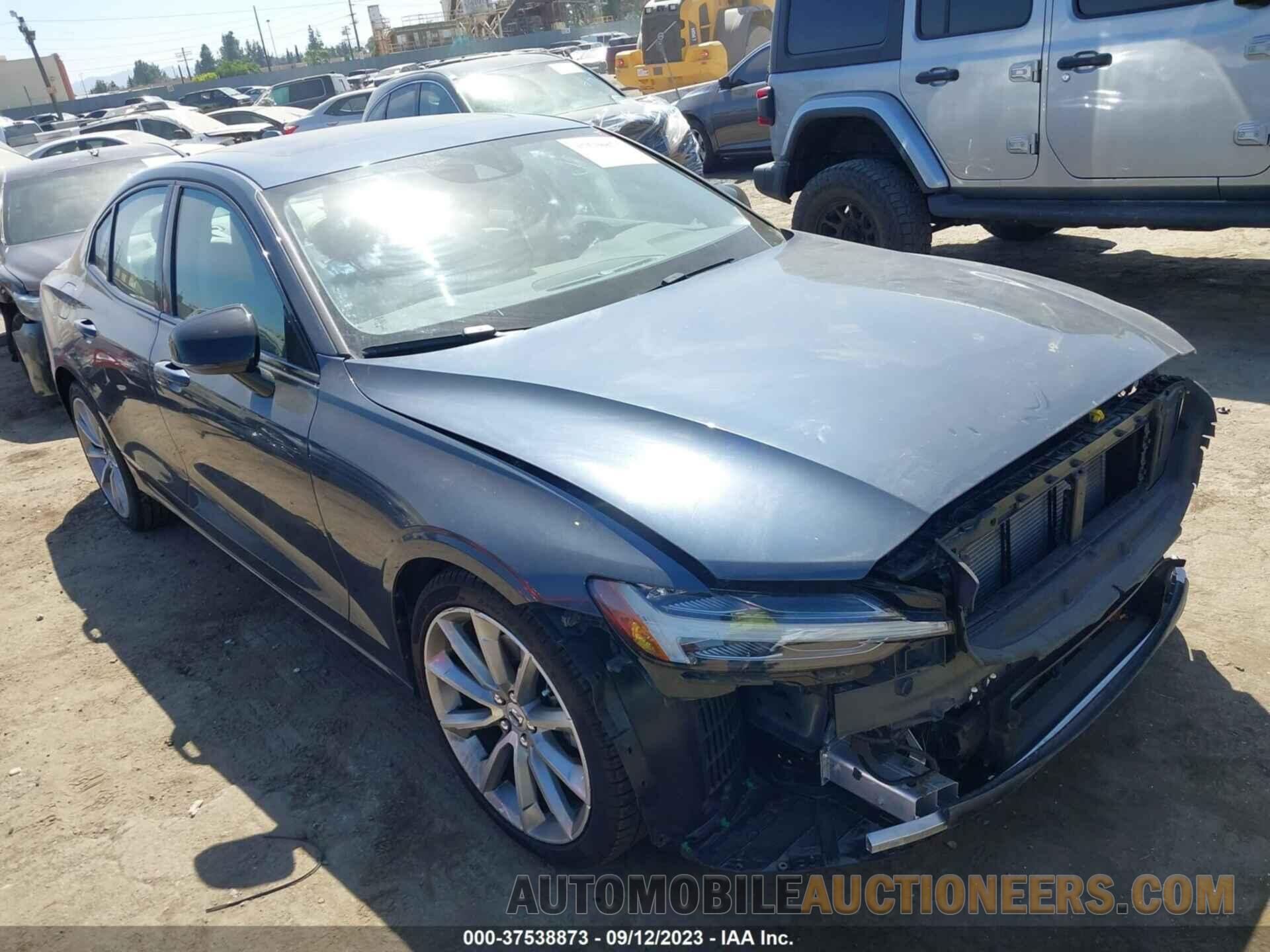 7JR102TZ6MG112245 VOLVO S60 2021