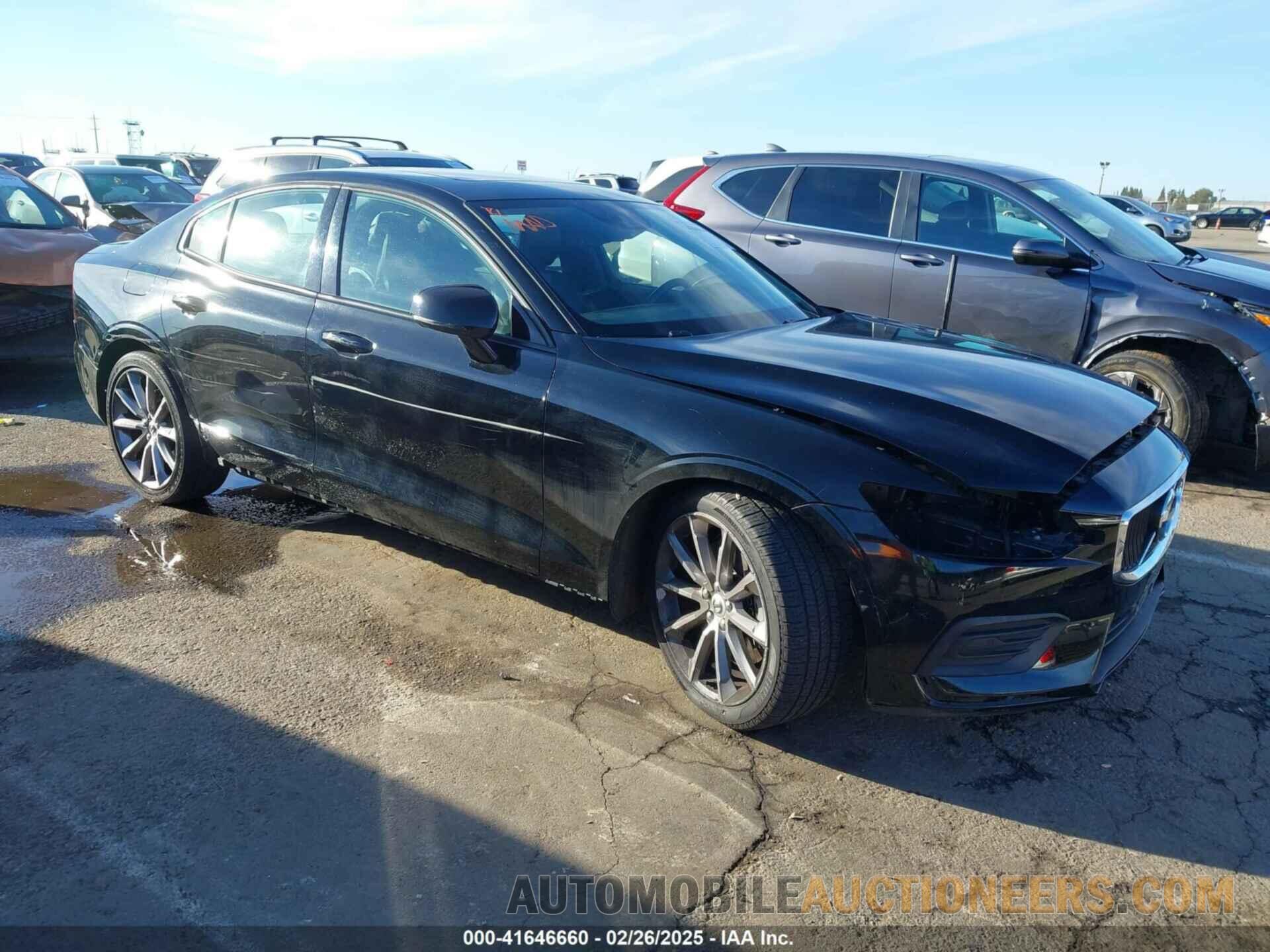 7JRA22TK0KG013107 VOLVO S60 2019