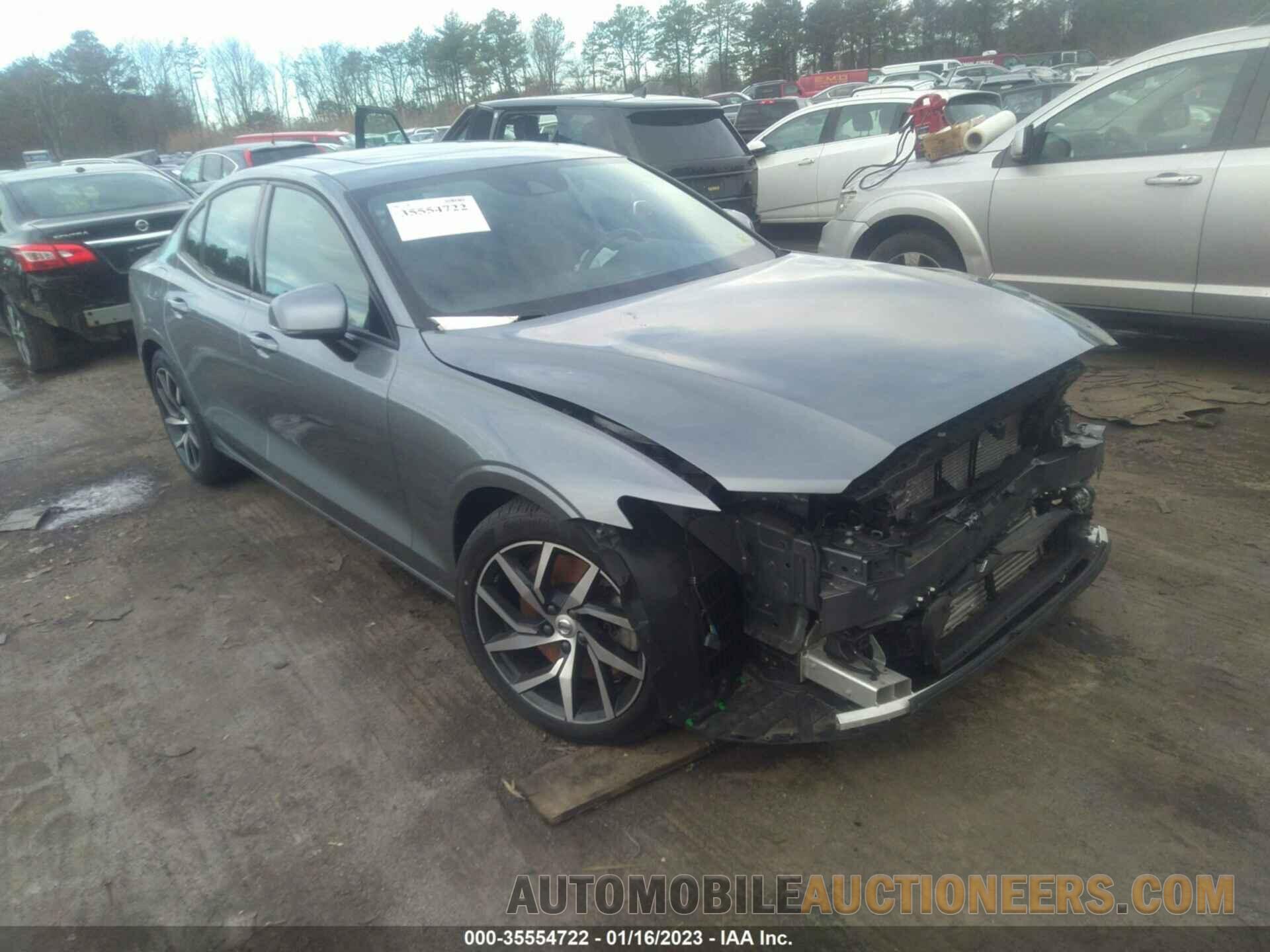 7JRA22TK1KG013004 VOLVO S60 2019