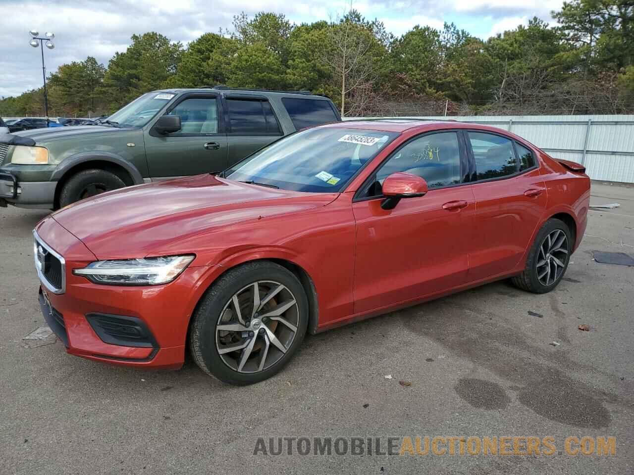 7JRA22TK7KG002427 VOLVO S60 2019