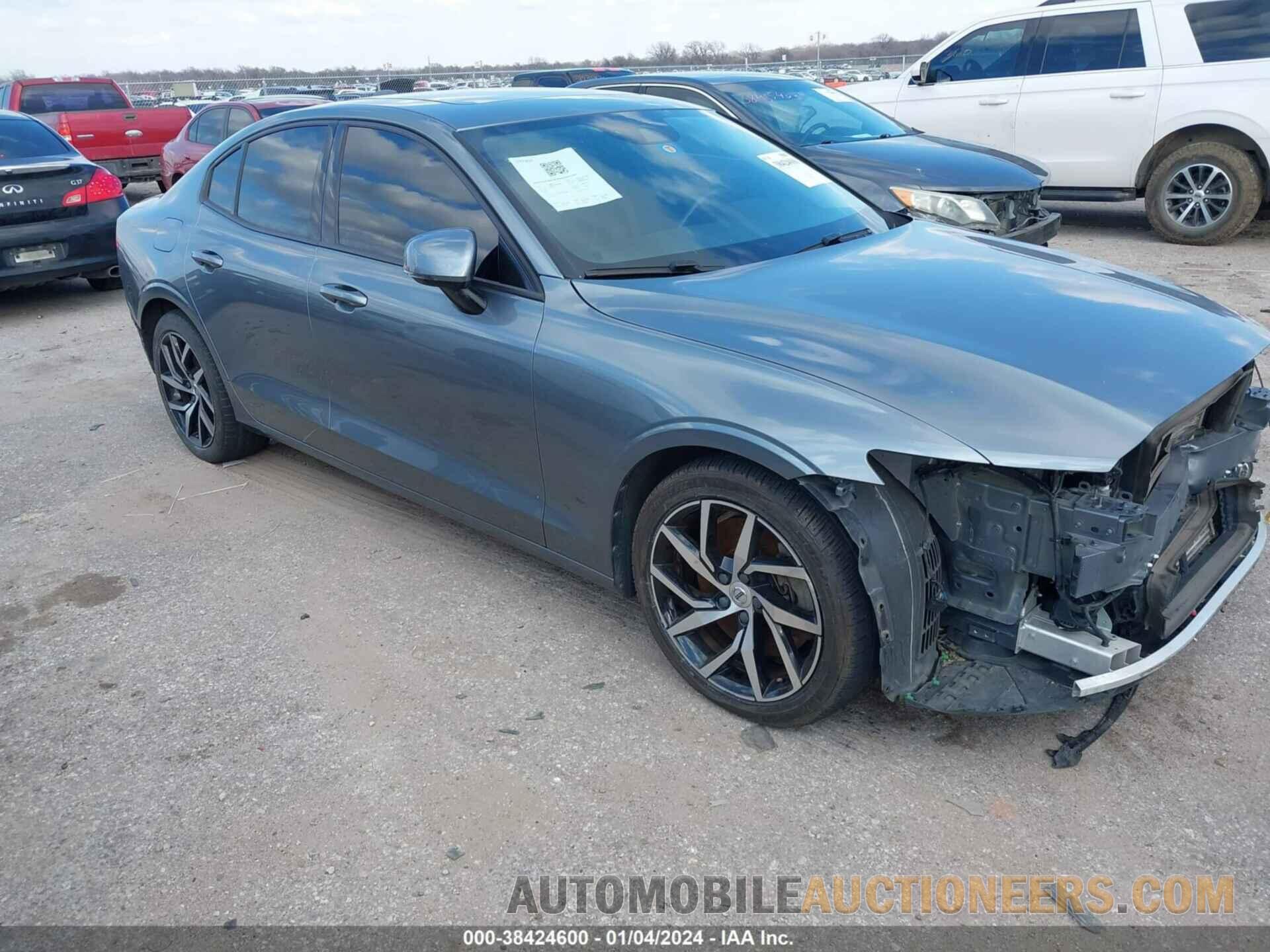 7JRA22TK9KG010688 VOLVO S60 2019