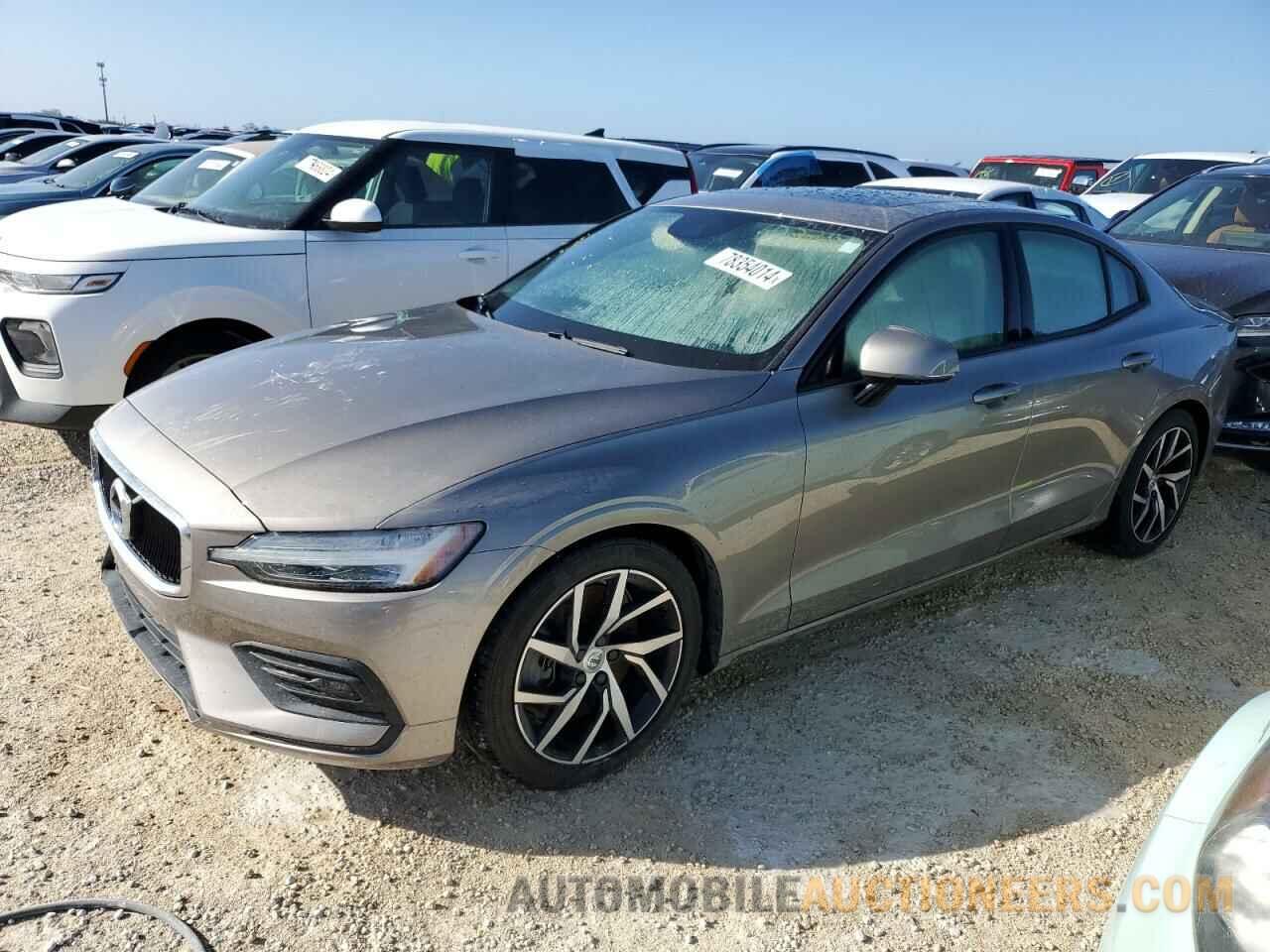 7JRA22TK9KG015261 VOLVO S60 2019