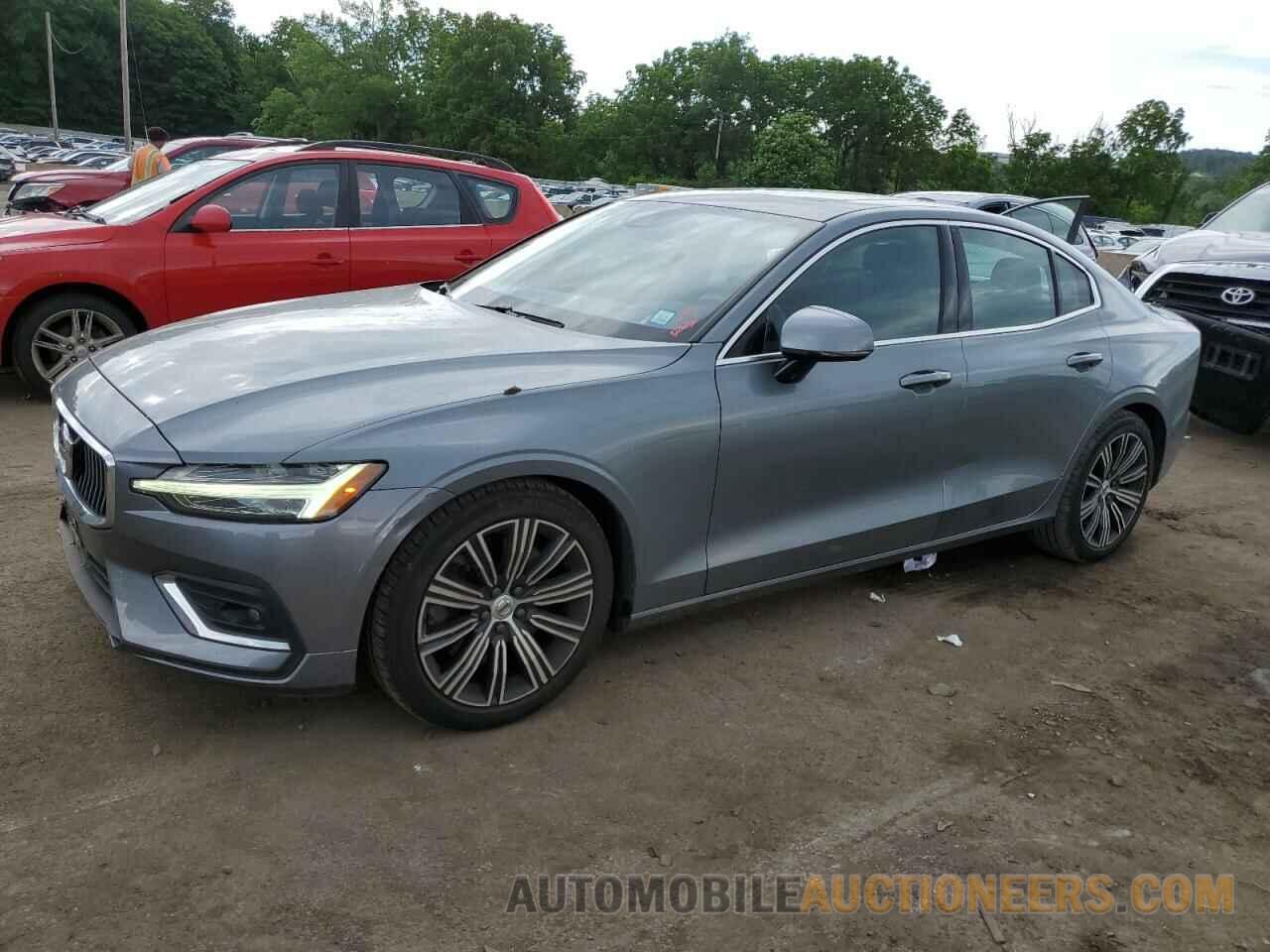 7JRA22TL0KG007154 VOLVO S60 2019