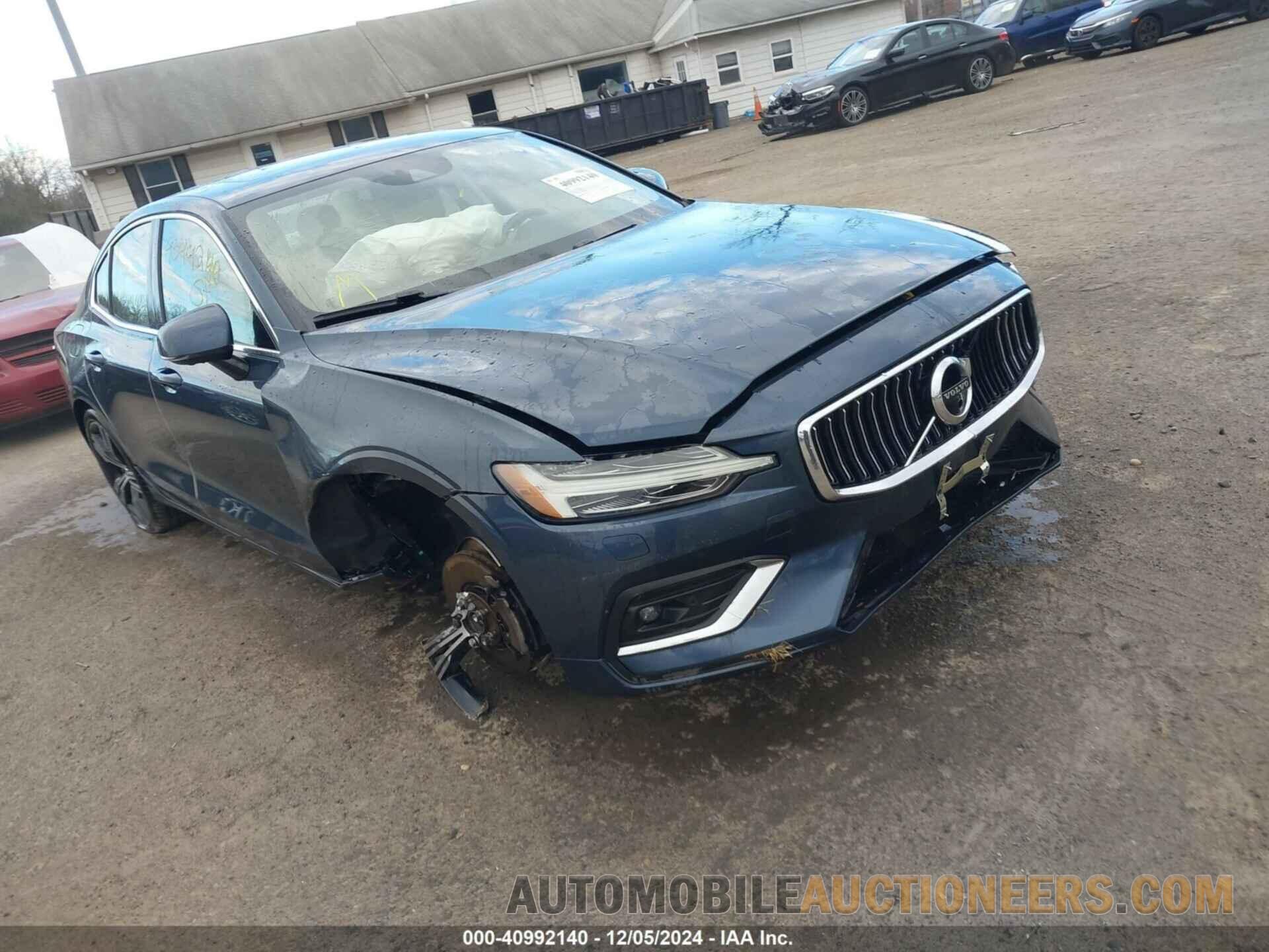 7JRA22TL3KG002319 VOLVO S60 2019