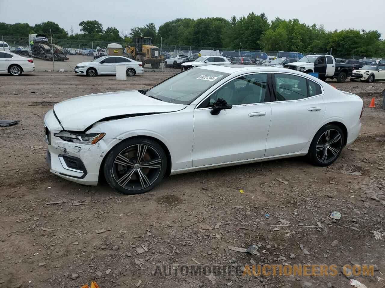 7JRA22TL3KG008542 VOLVO S60 2019