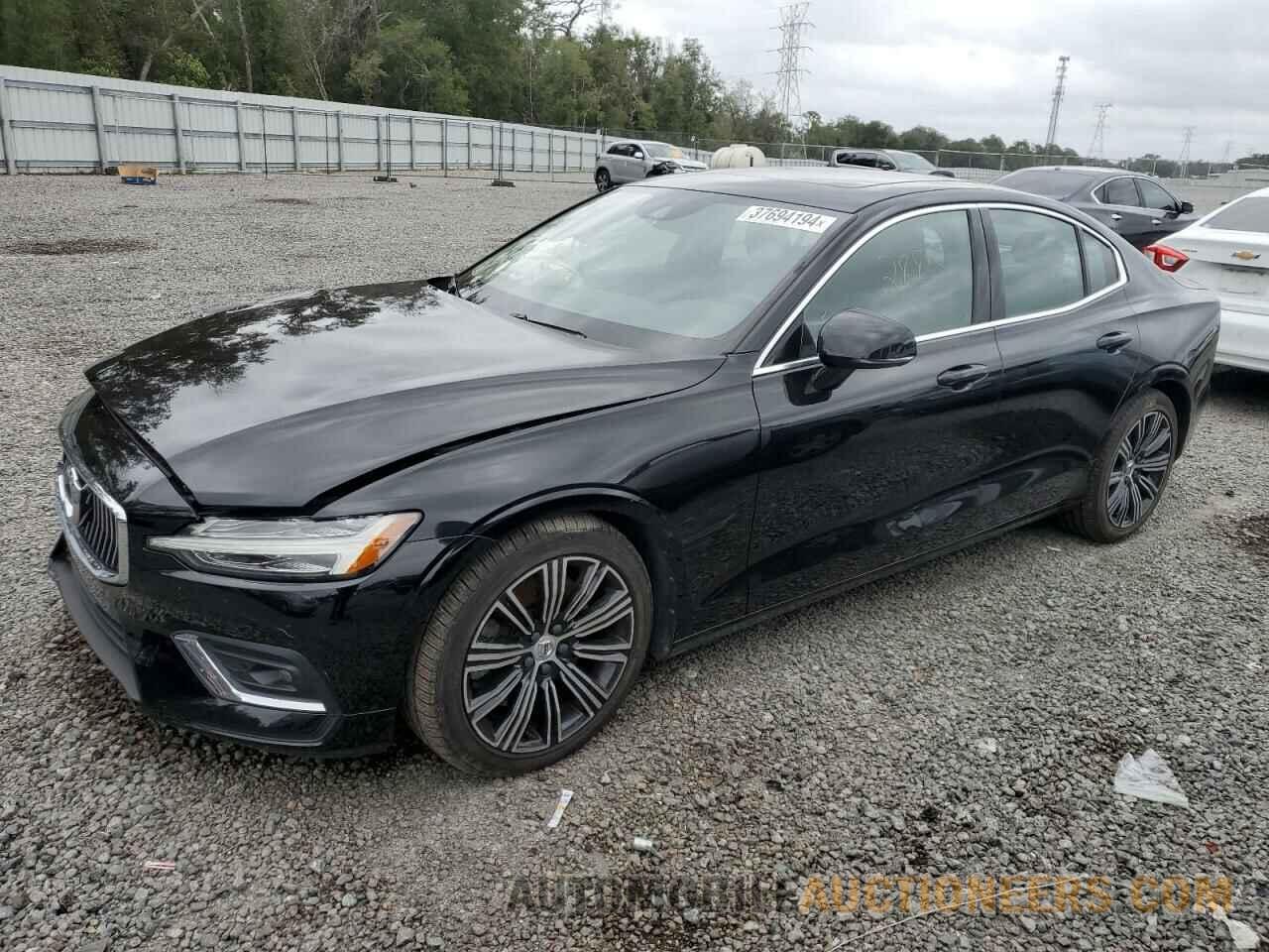 7JRA22TL5KG011426 VOLVO S60 2019