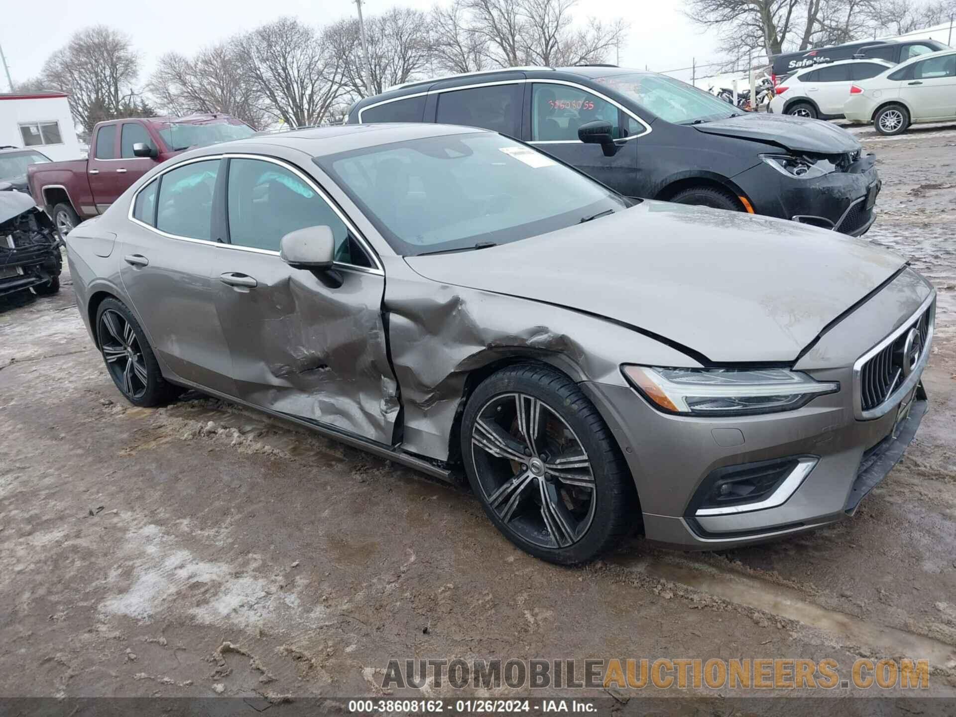 7JRA22TL5KG012138 VOLVO S60 2019