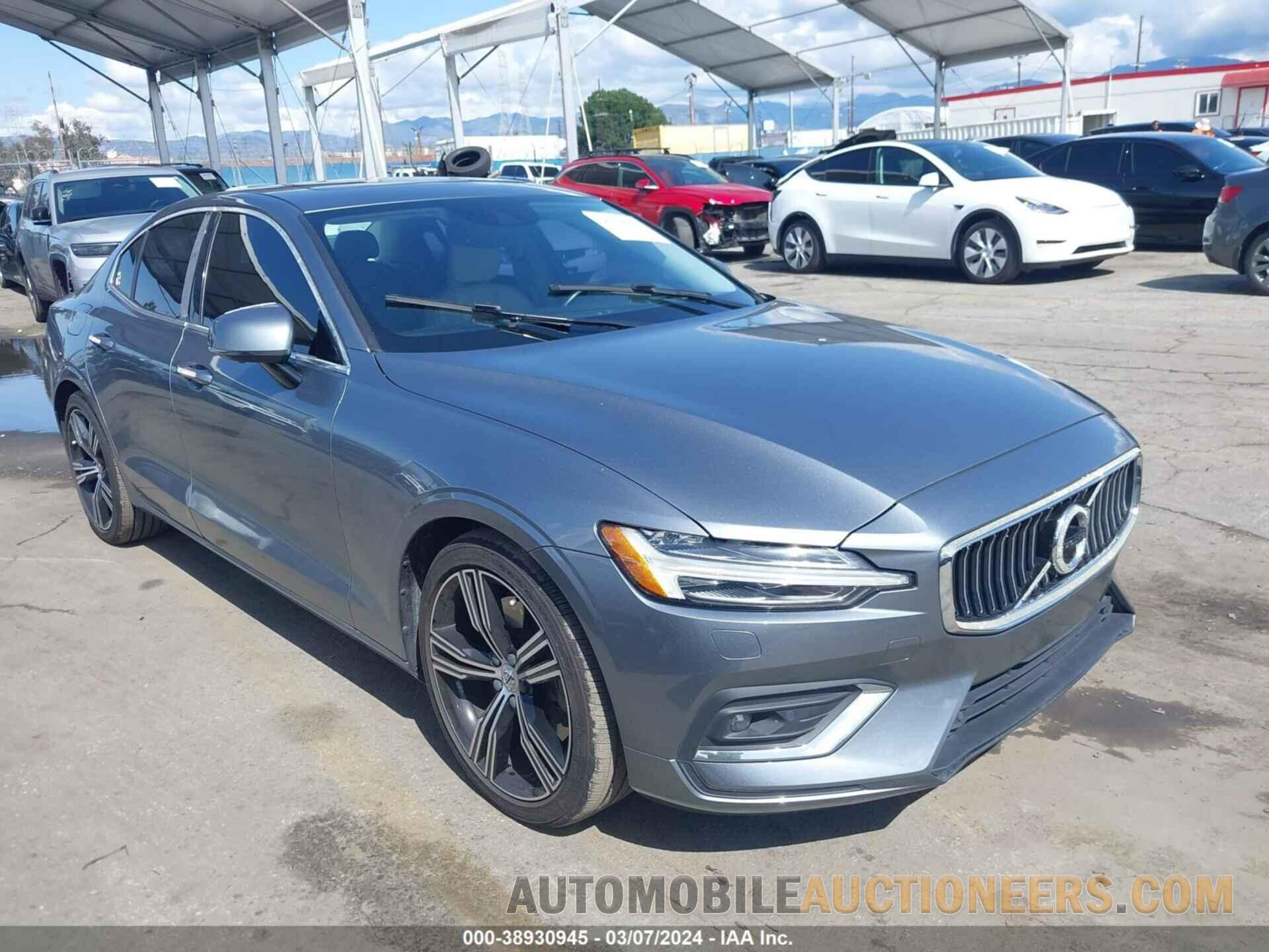 7JRA22TL7KG002310 VOLVO S60 2019