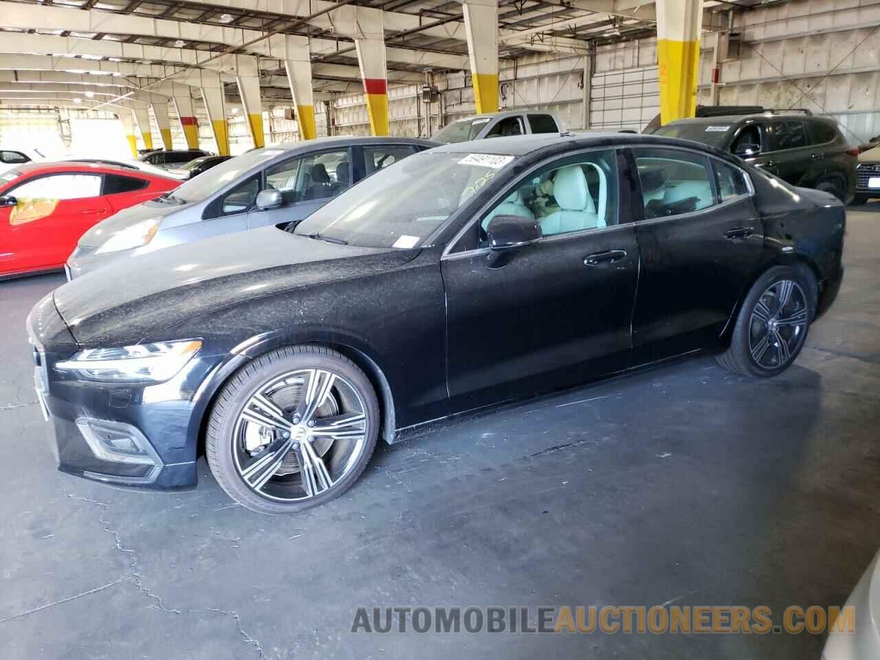 7JRA22TL9KG002289 VOLVO S60 2019