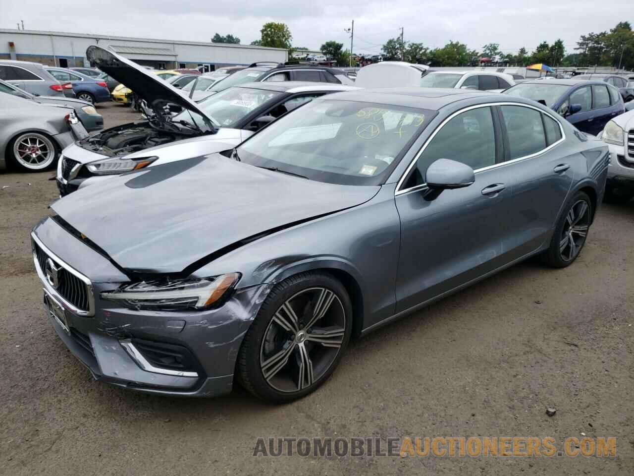 7JRA22TLXKG005024 VOLVO S60 2019