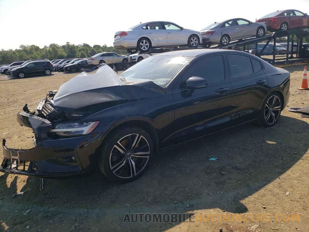 7JRA22TM3KG003043 VOLVO S60 2019