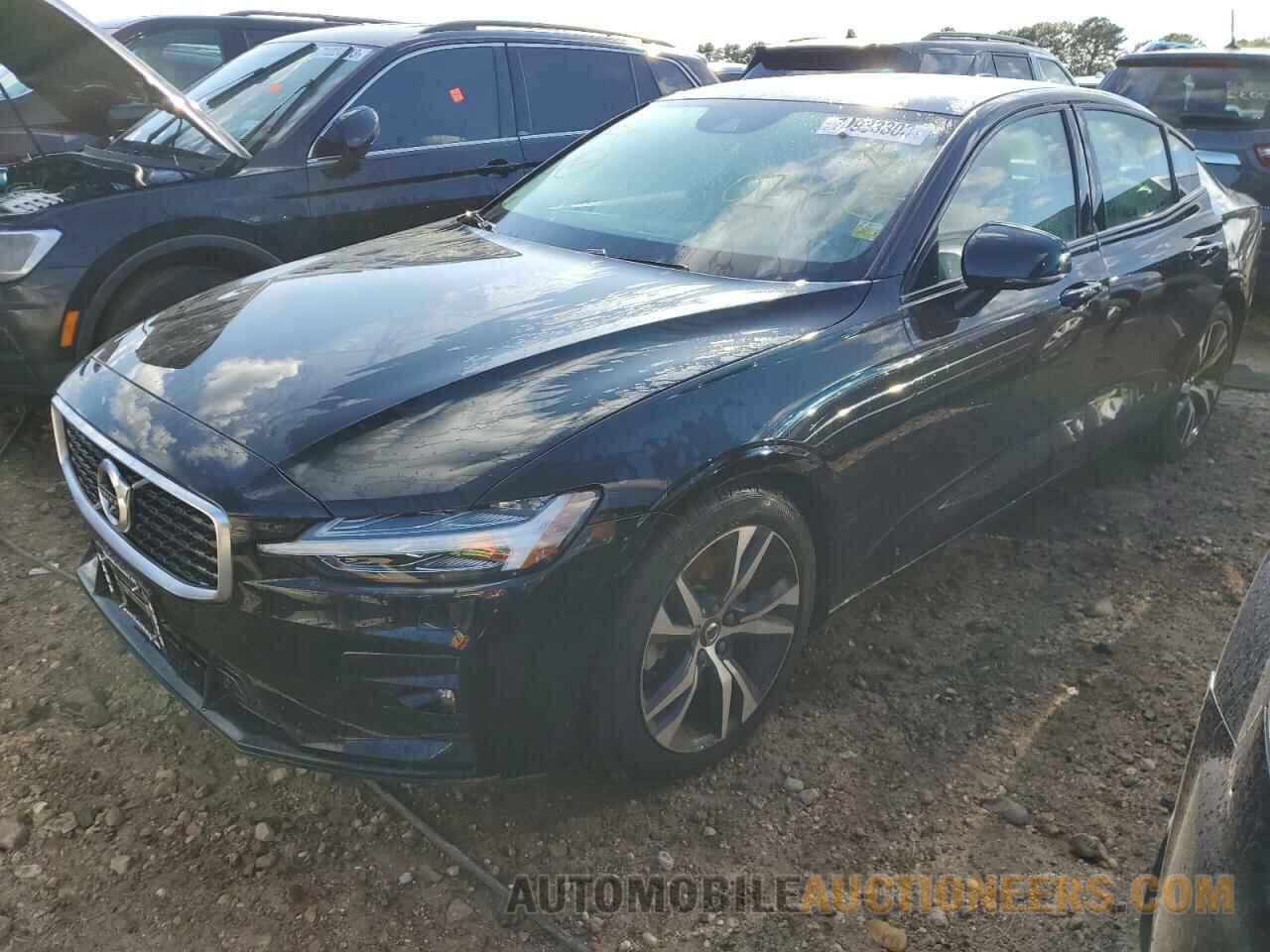 7JRA22TM7KG014417 VOLVO S60 2019