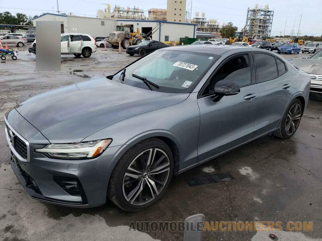 7JRA22TM8KG015933 VOLVO S60 2019