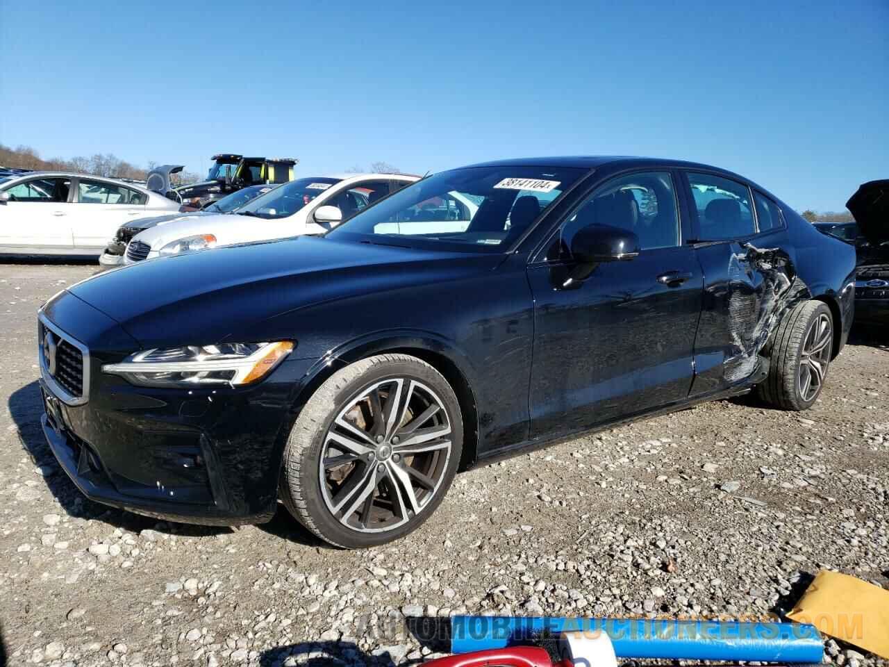 7JRA22TM9KG013415 VOLVO S60 2019