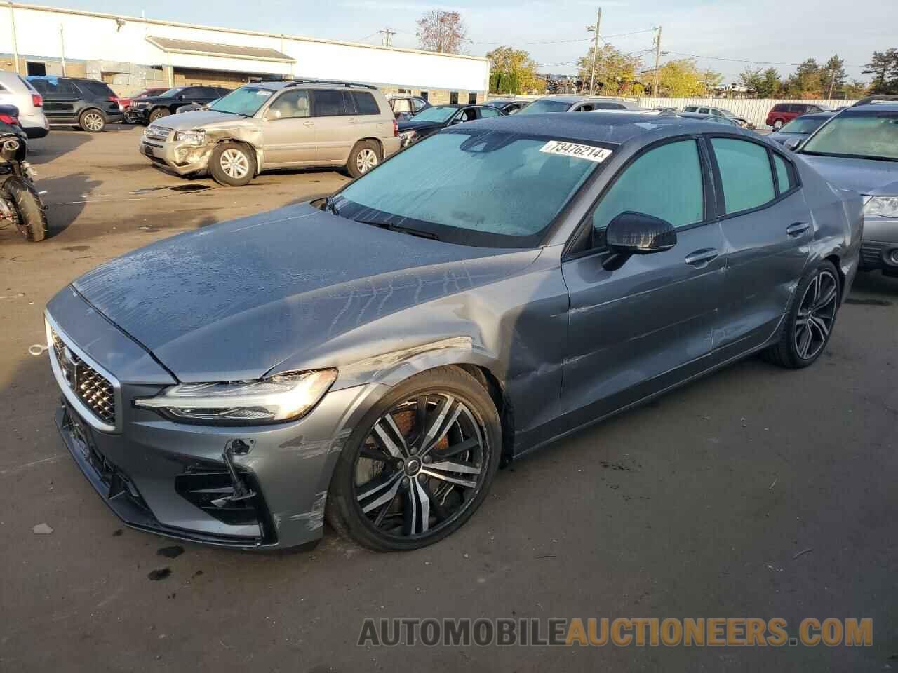 7JRA22TMXKG005517 VOLVO S60 2019