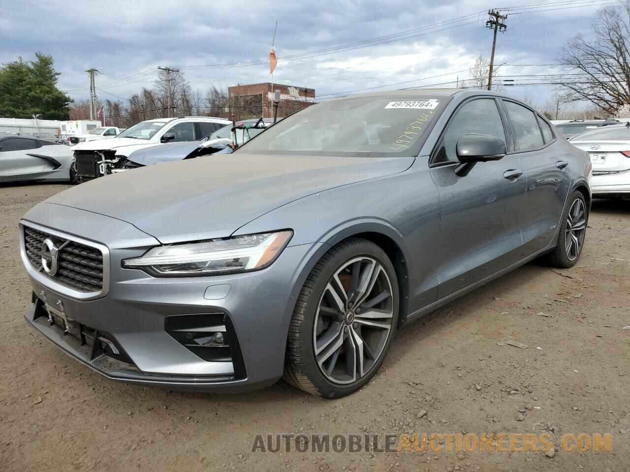 7JRA22TMXKG007140 VOLVO S60 2019