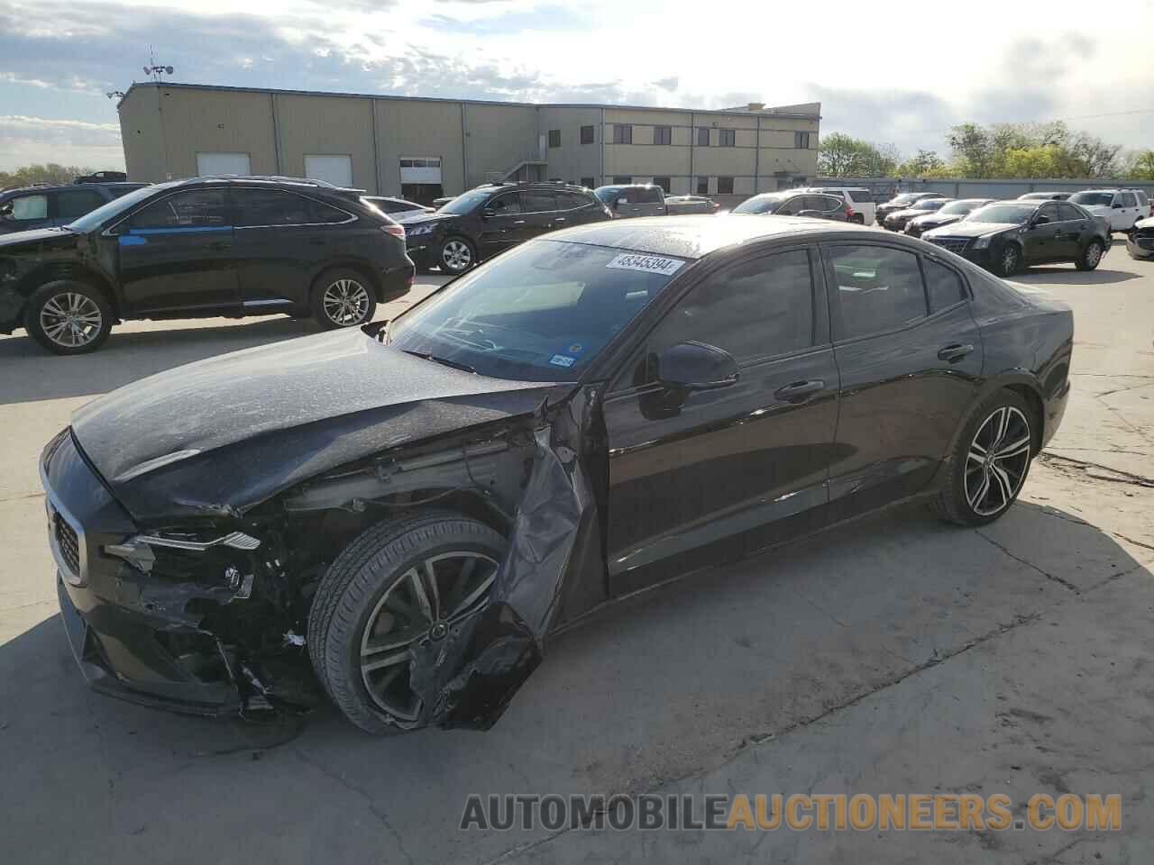 7JRA22TMXKG014041 VOLVO S60 2019