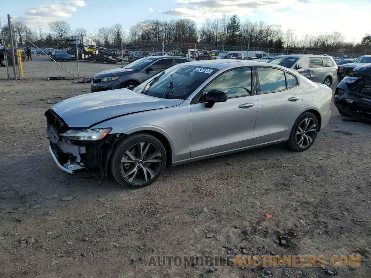 7JRL12FK8RG322955 VOLVO S60 CORE 2024