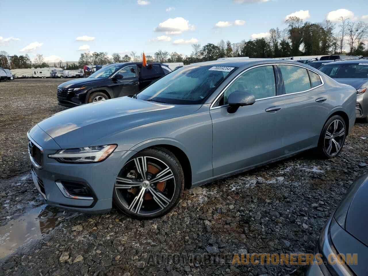 7JRL12FL1NG172755 VOLVO S60 B5 INS 2022