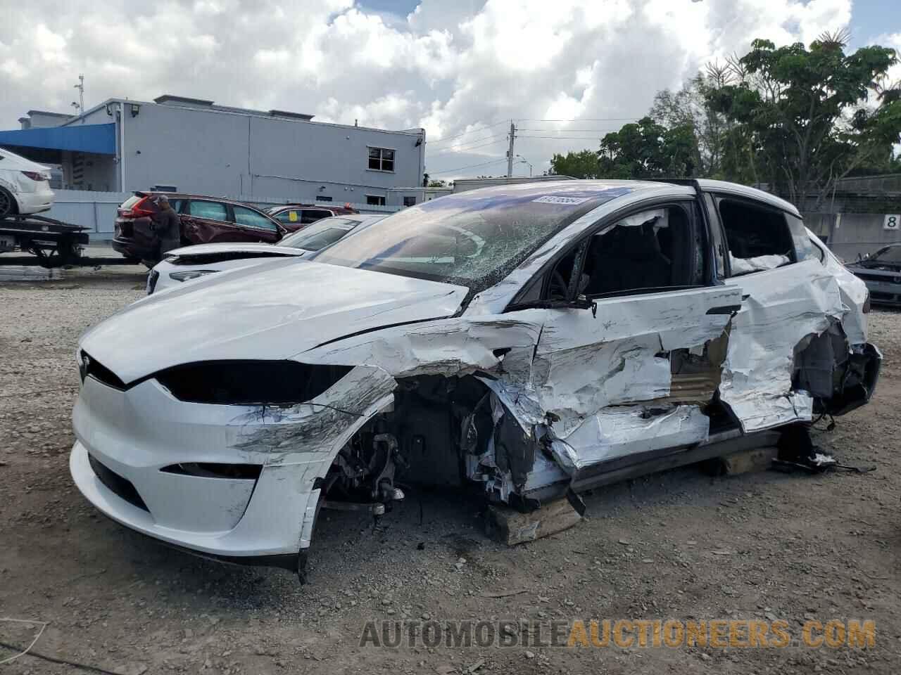 7SAXCDE51RF437413 TESLA MODEL X 2024