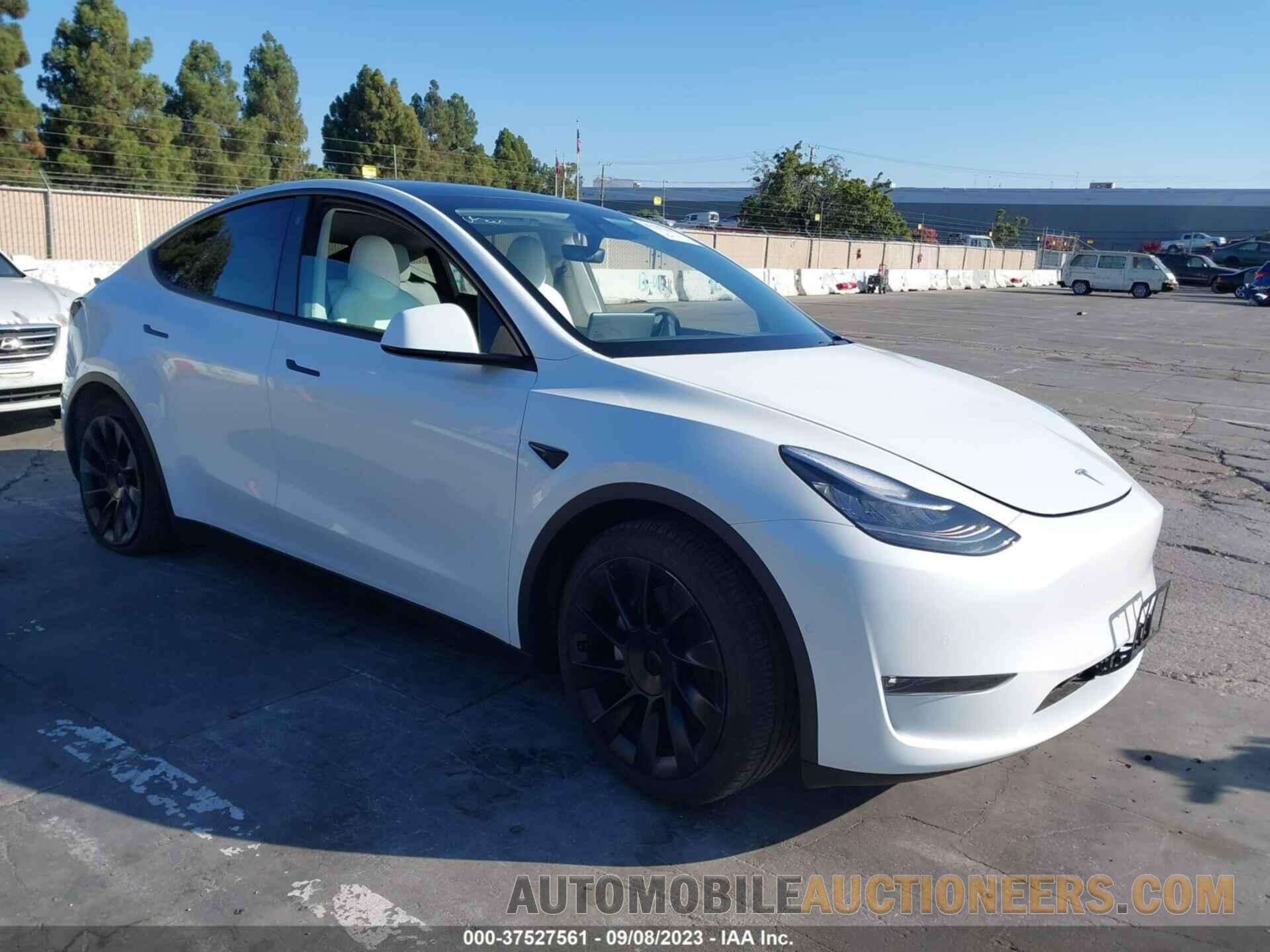 7SAYGAEE0NF570813 TESLA MODEL Y 2022