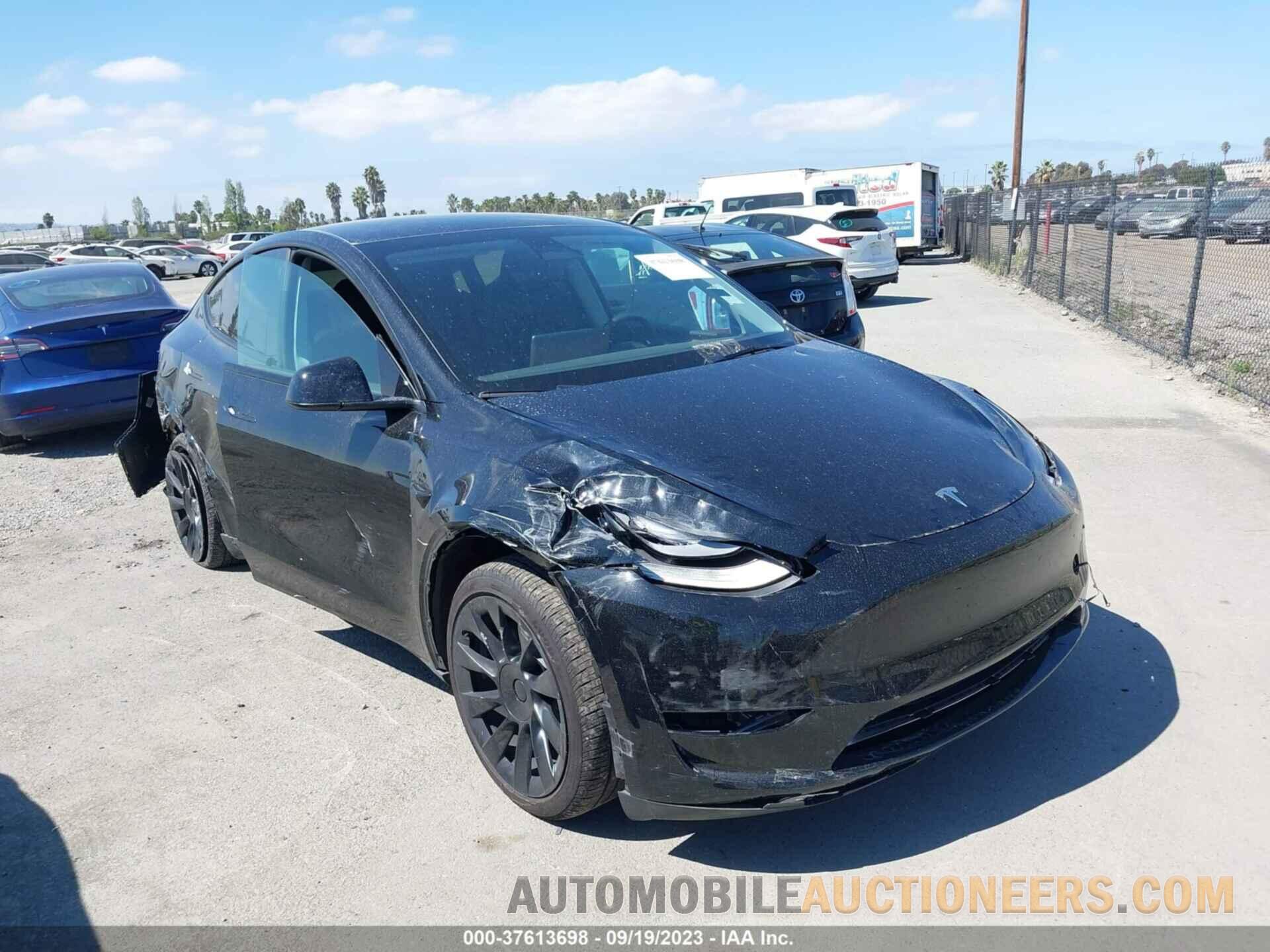 7SAYGAEE0PF706585 TESLA MODEL Y 2023