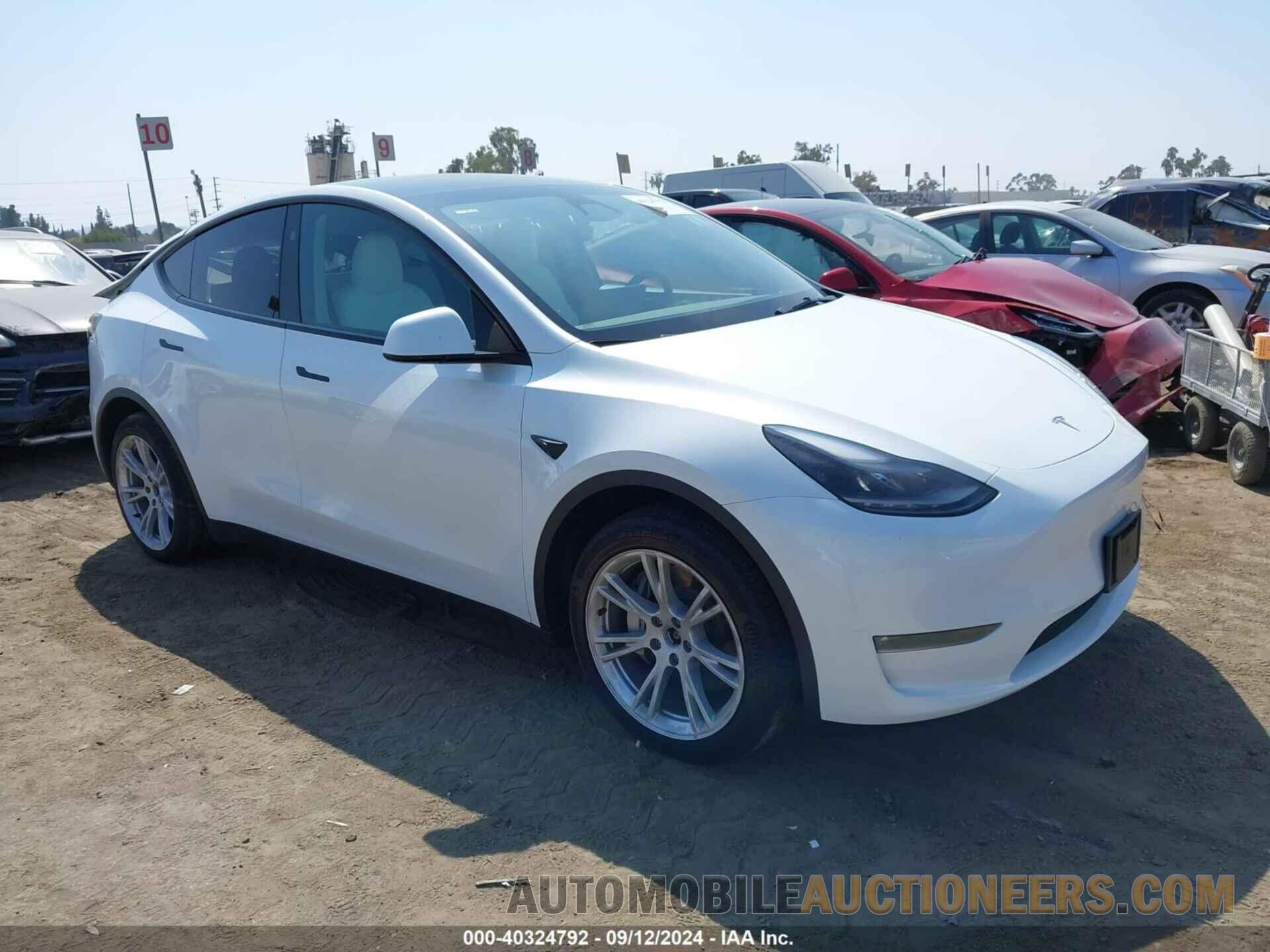 7SAYGAEE0PF794358 TESLA MODEL Y 2023