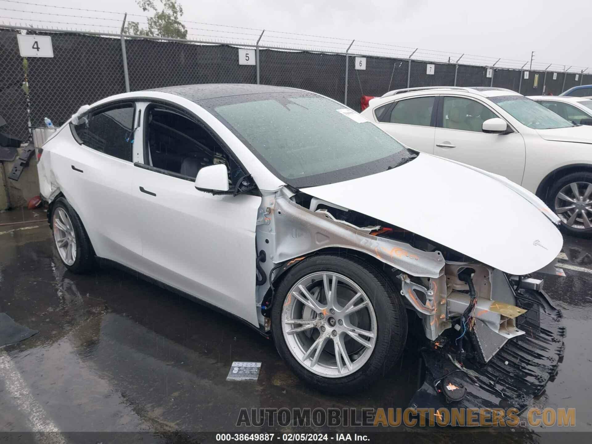 7SAYGAEE0PF847947 TESLA MODEL Y 2023