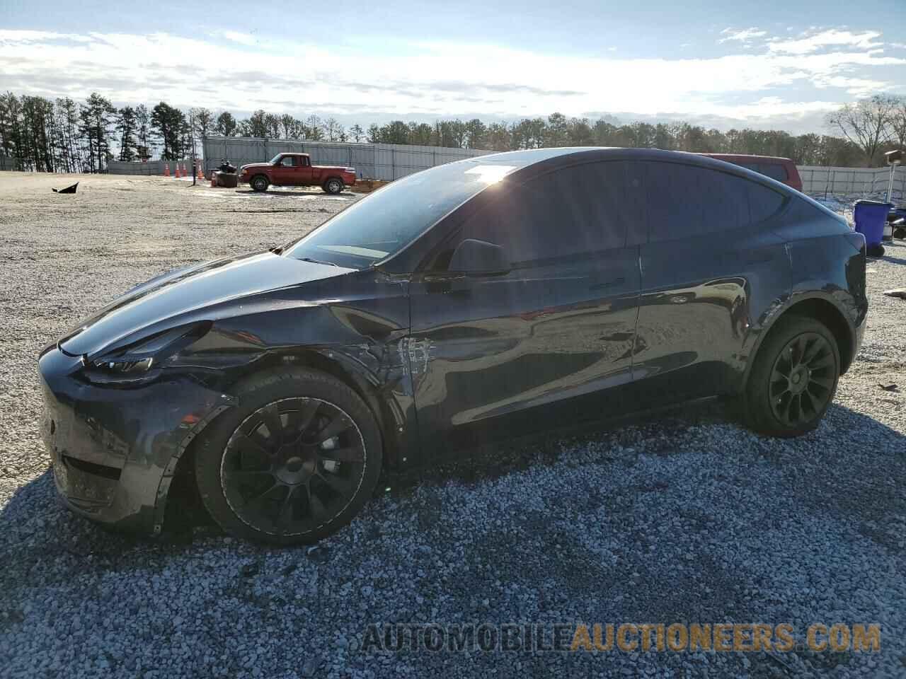 7SAYGAEE0RF057406 TESLA MODEL Y 2024