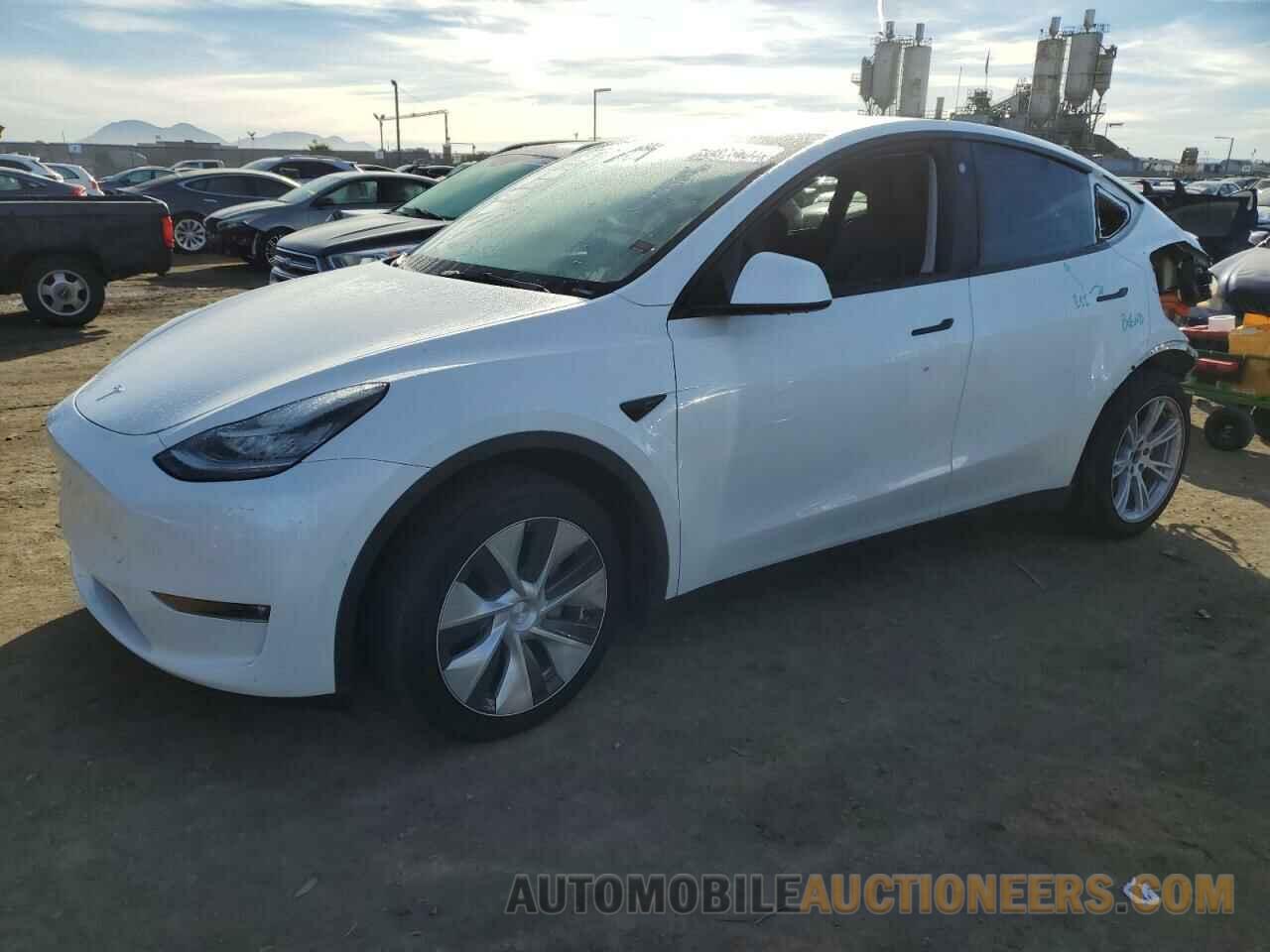 7SAYGAEE2NF428835 TESLA MODEL Y 2022