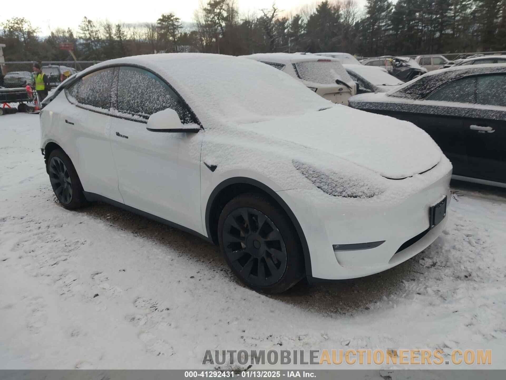 7SAYGAEE2PF927220 TESLA MODEL Y 2023