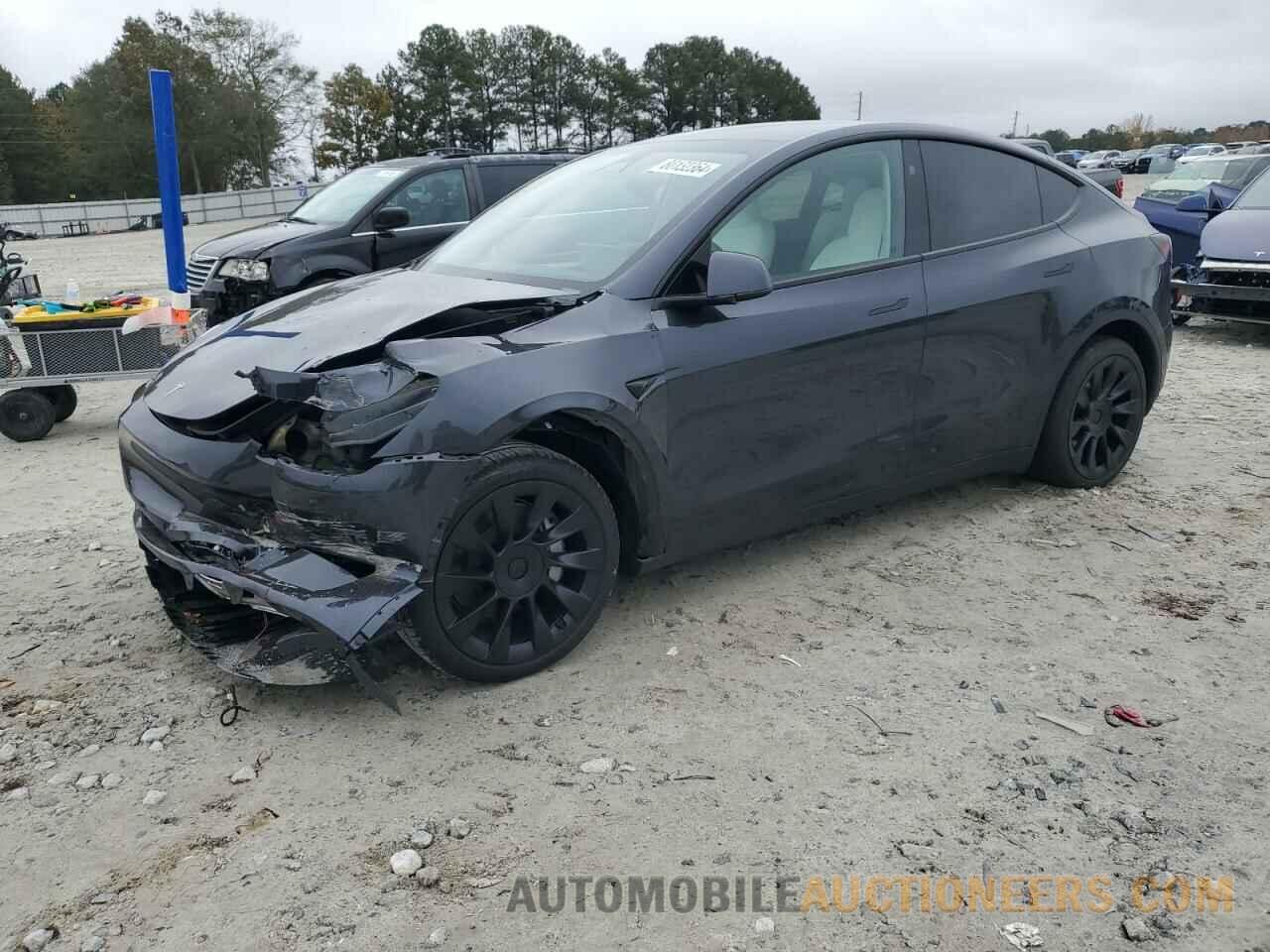 7SAYGAEE2RF068357 TESLA MODEL Y 2024