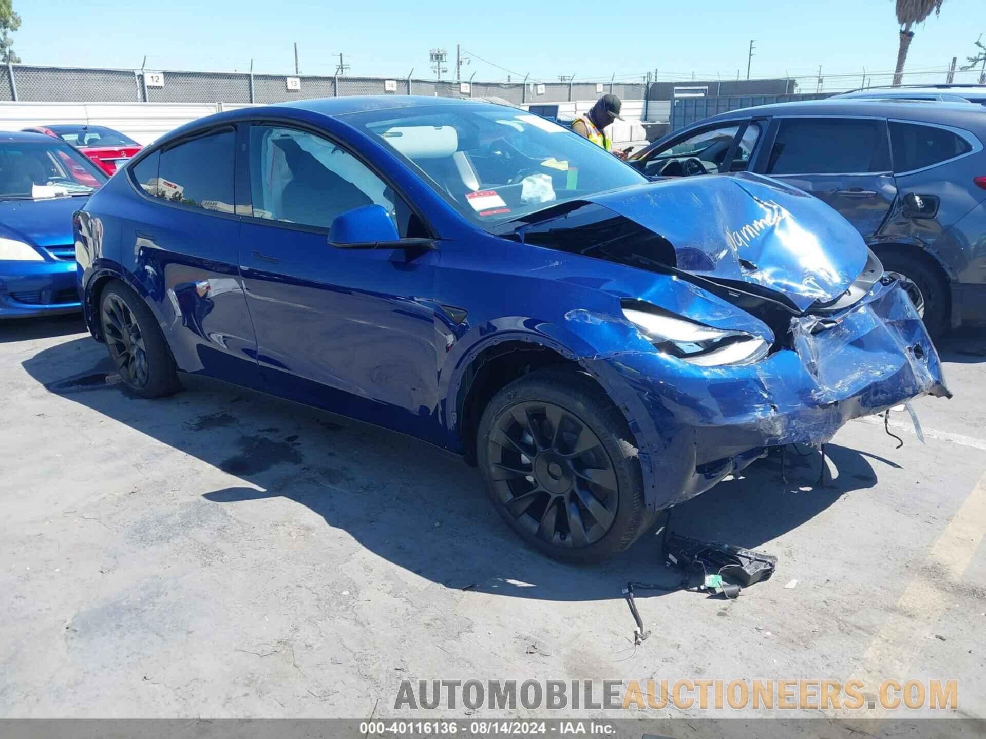 7SAYGAEE2RF133093 TESLA MODEL Y 2024