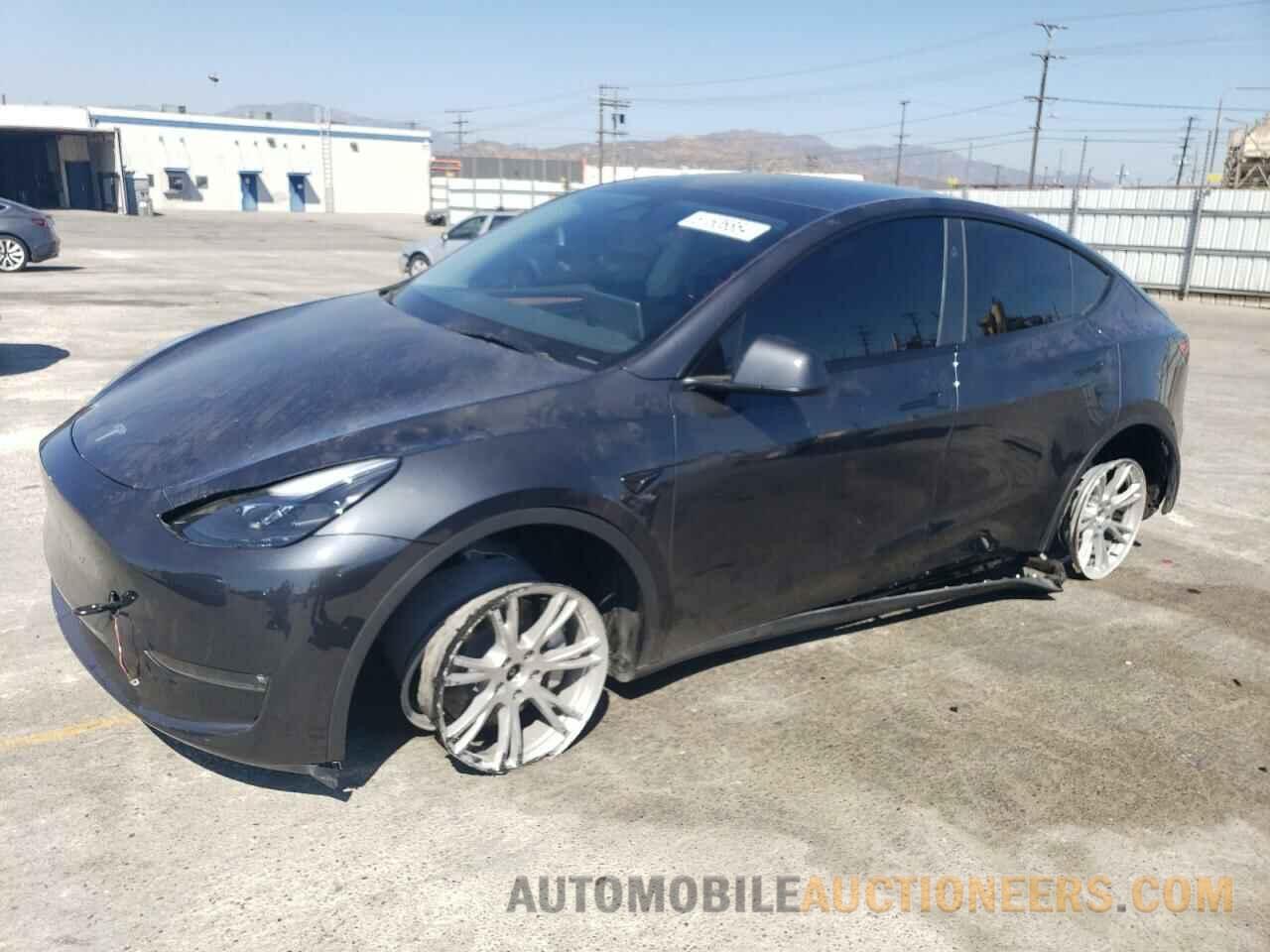 7SAYGAEE2RF991177 TESLA MODEL Y 2024