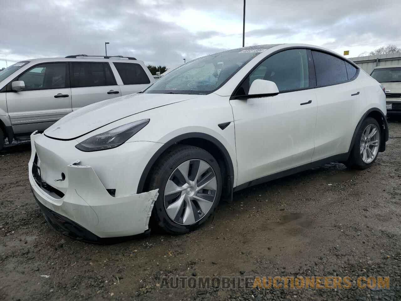 7SAYGAEE3PF789798 TESLA MODEL Y 2023