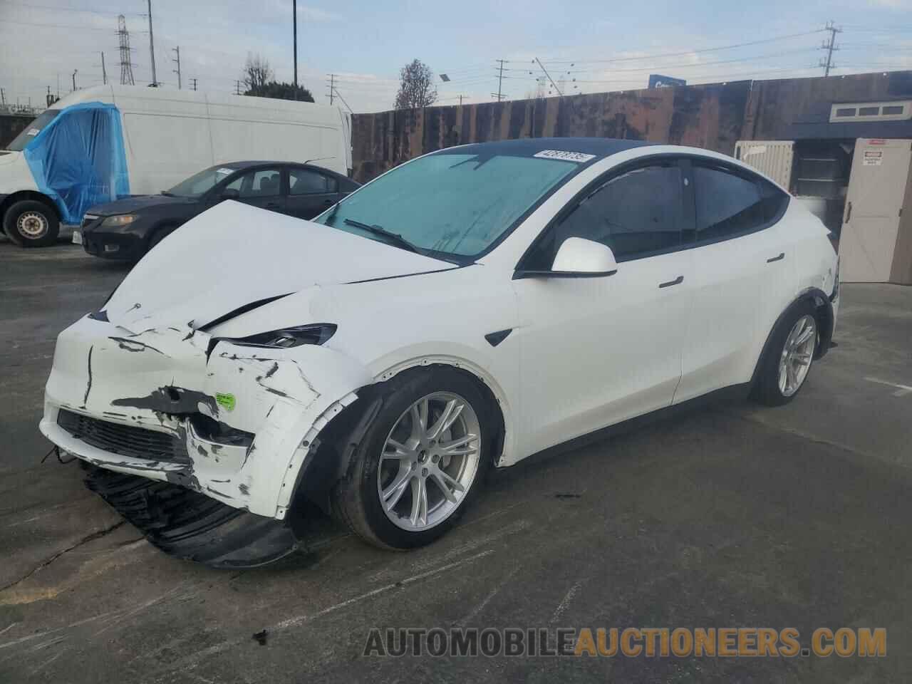 7SAYGAEE3PF810889 TESLA MODEL Y 2023