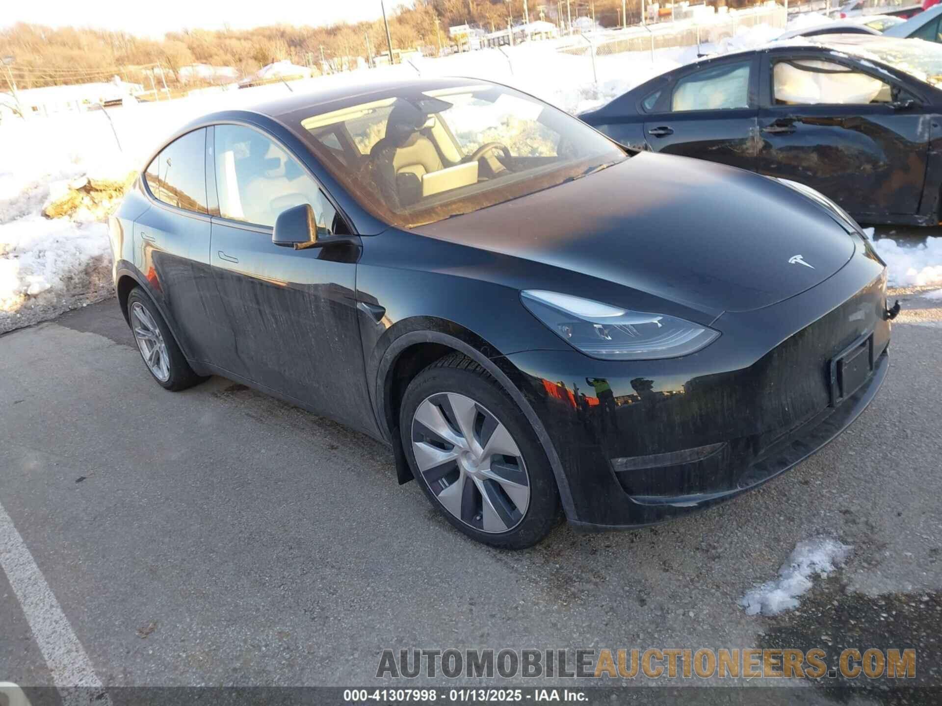 7SAYGAEE3PF840801 TESLA MODEL Y 2023