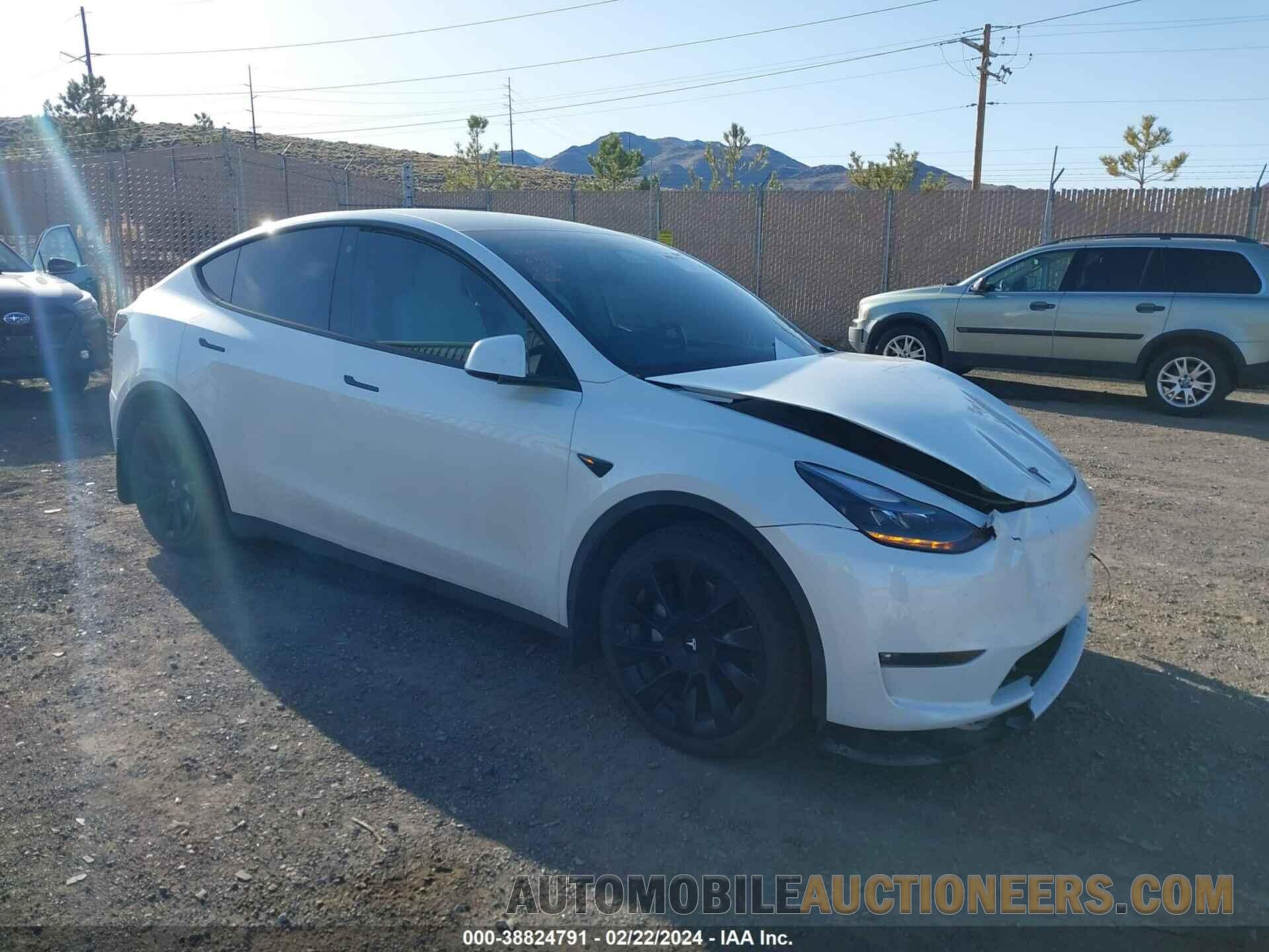 7SAYGAEE4PF640364 TESLA MODEL Y 2023