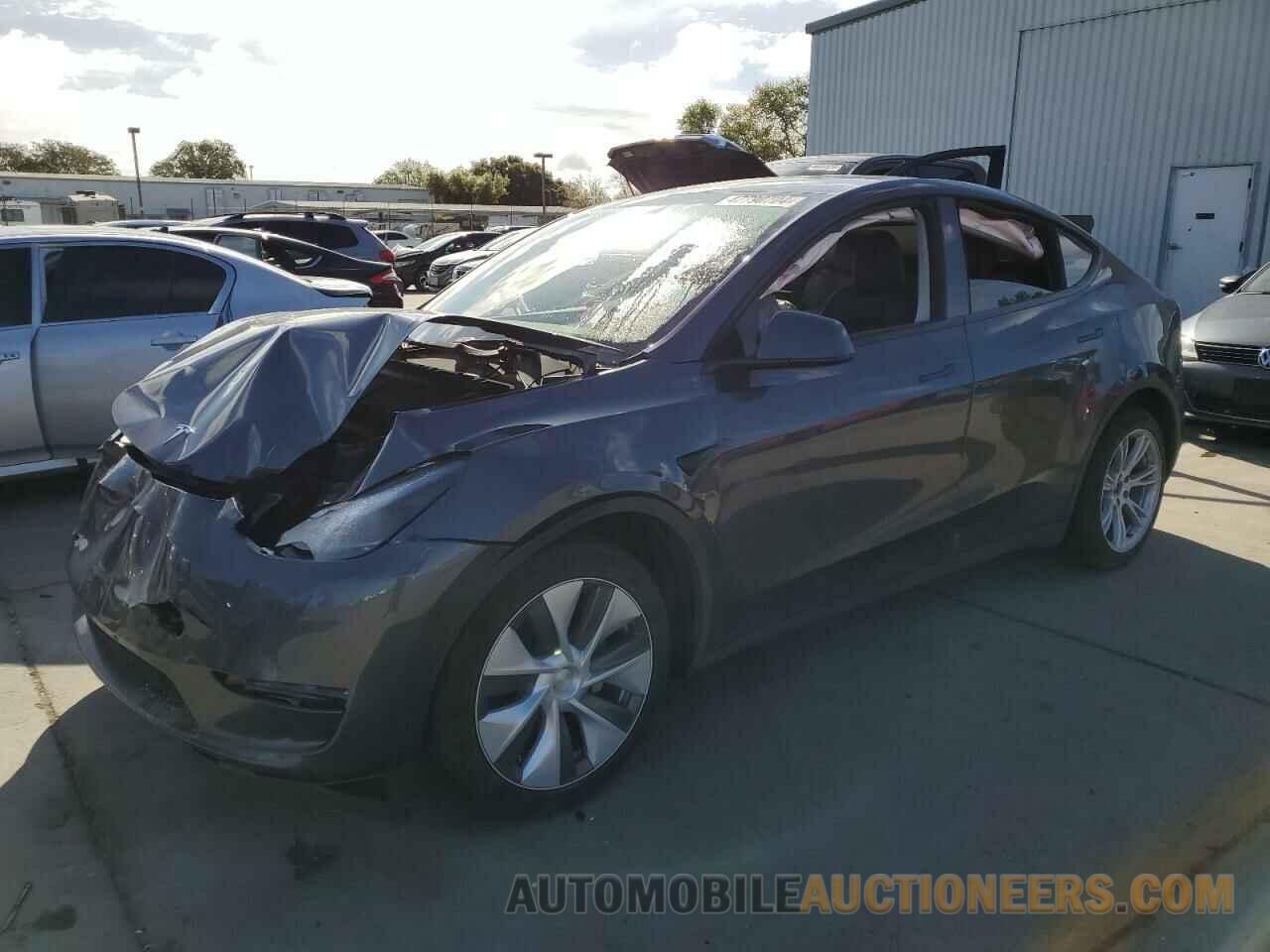 7SAYGAEE4PF843917 TESLA MODEL Y 2023